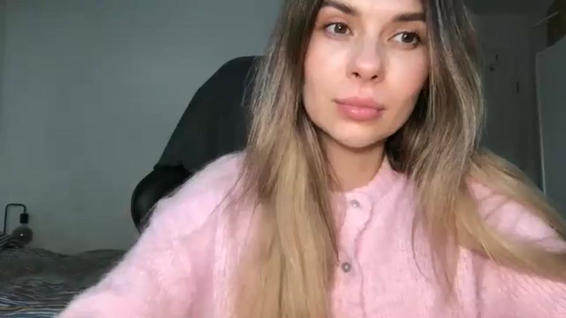 Gallery image thumbnail from neverinmylife's myfreecams stream on, 02/18/2026, 12:58 image 9 of 20