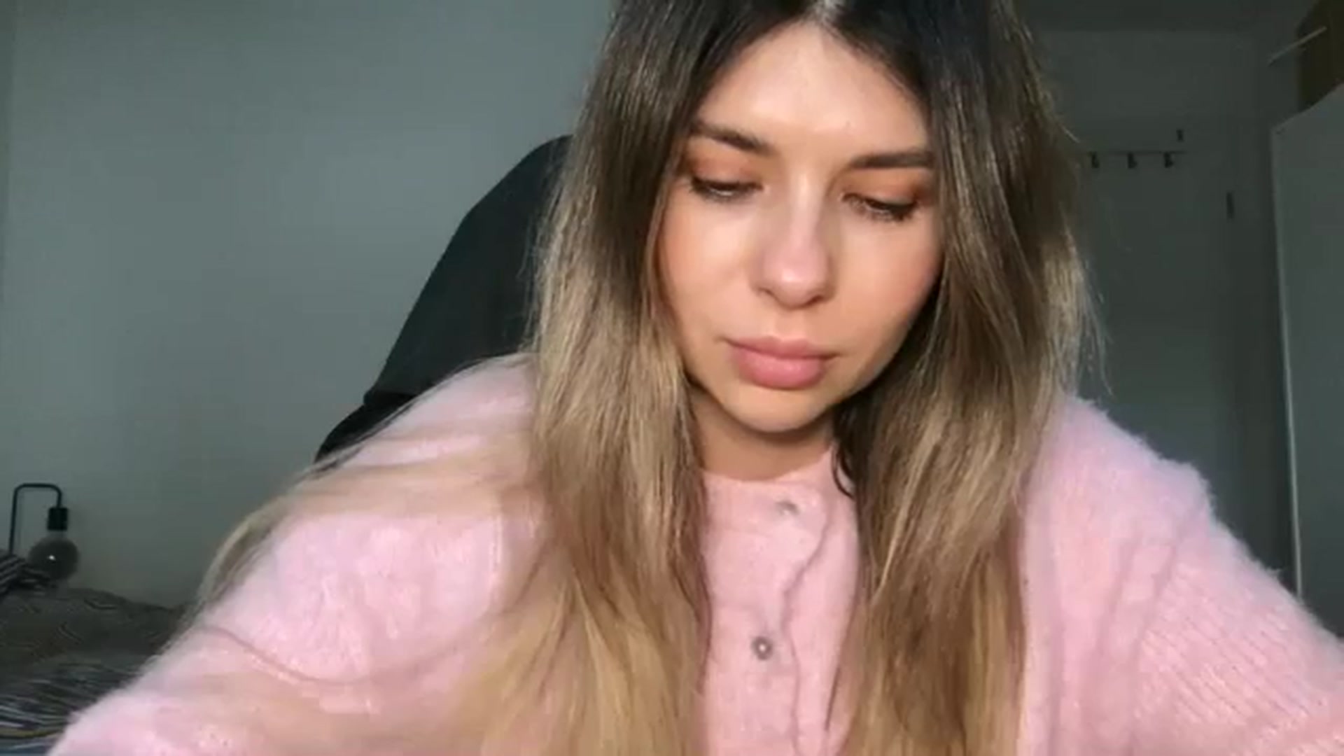 Gallery image thumbnail from neverinmylife's myfreecams stream on, 02/18/2026, 12:58 image 2 of 20