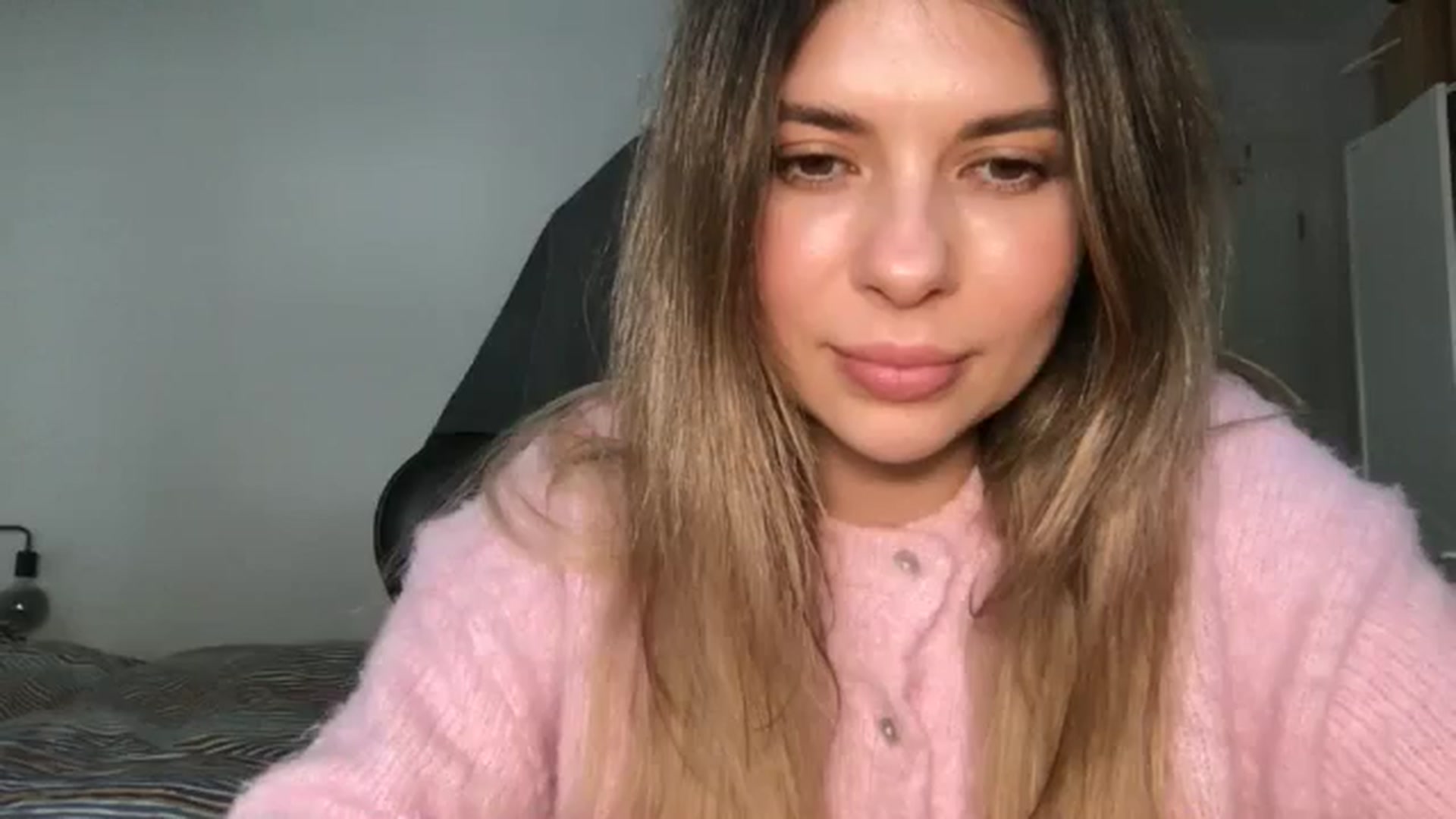 Gallery image thumbnail from neverinmylife's myfreecams stream on, 02/18/2026, 15:04 image 2 of 20