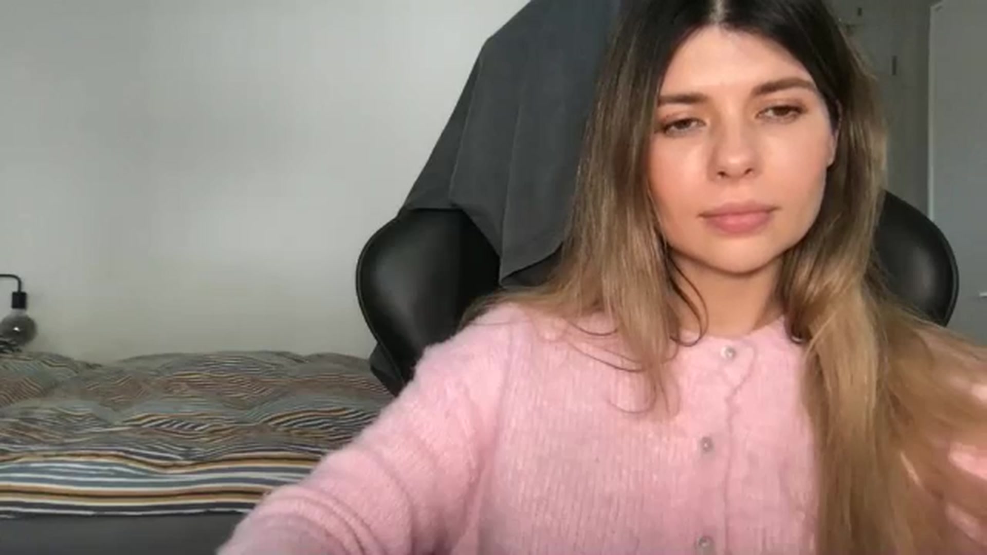 Gallery image thumbnail from neverinmylife's myfreecams stream on, 02/18/2026, 15:04 image 19 of 20