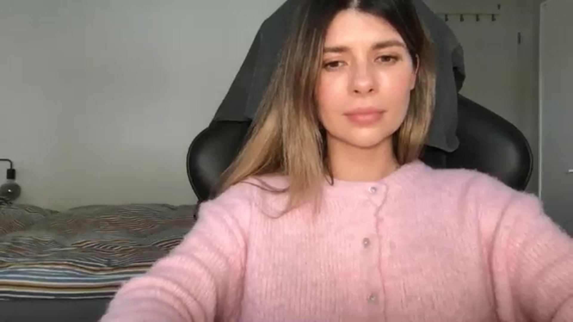 Gallery image thumbnail from neverinmylife's myfreecams stream on, 02/18/2026, 15:04 image 13 of 20