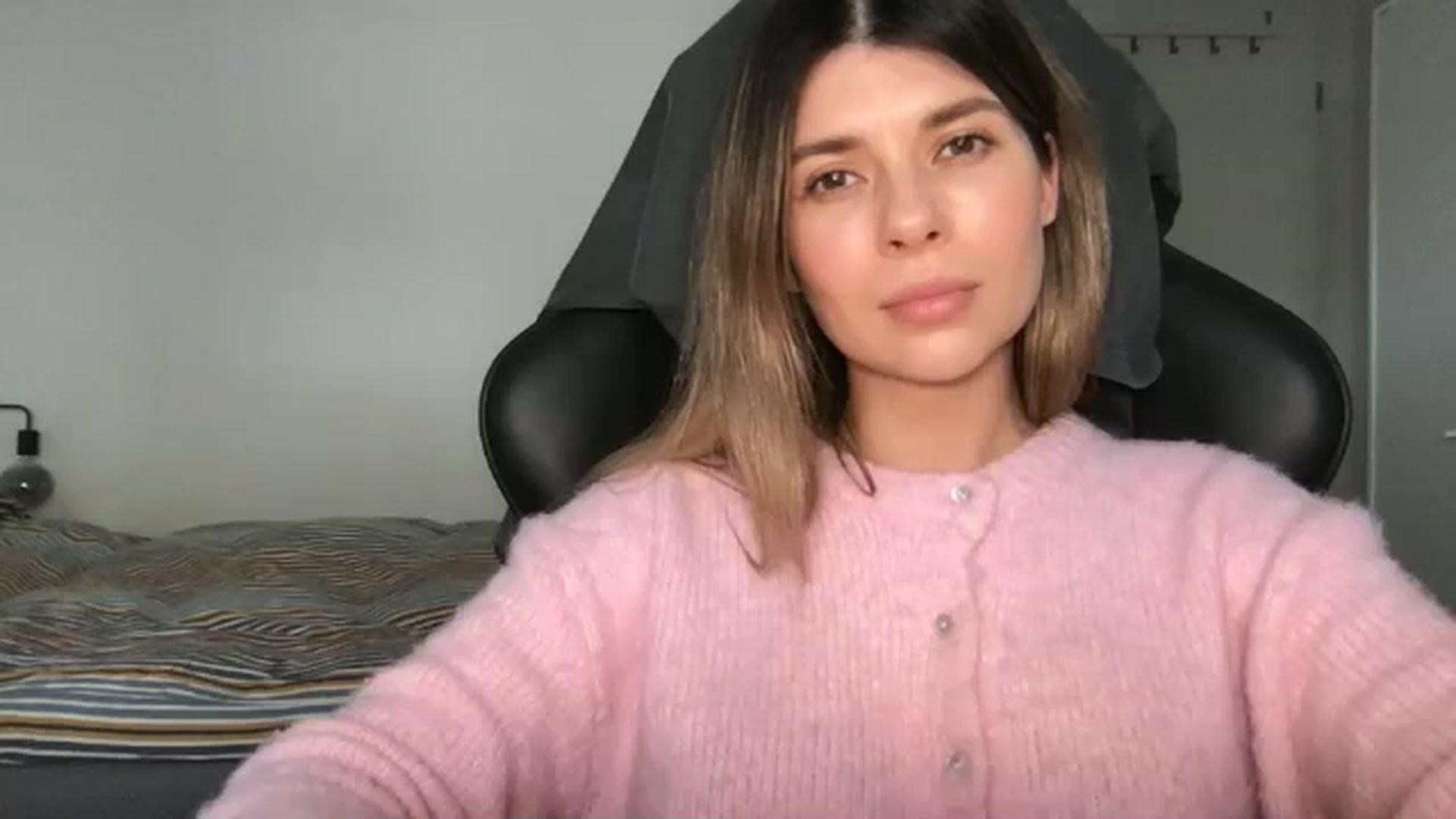 Gallery image thumbnail from neverinmylife's myfreecams stream on, 02/18/2026, 15:04 image 16 of 20
