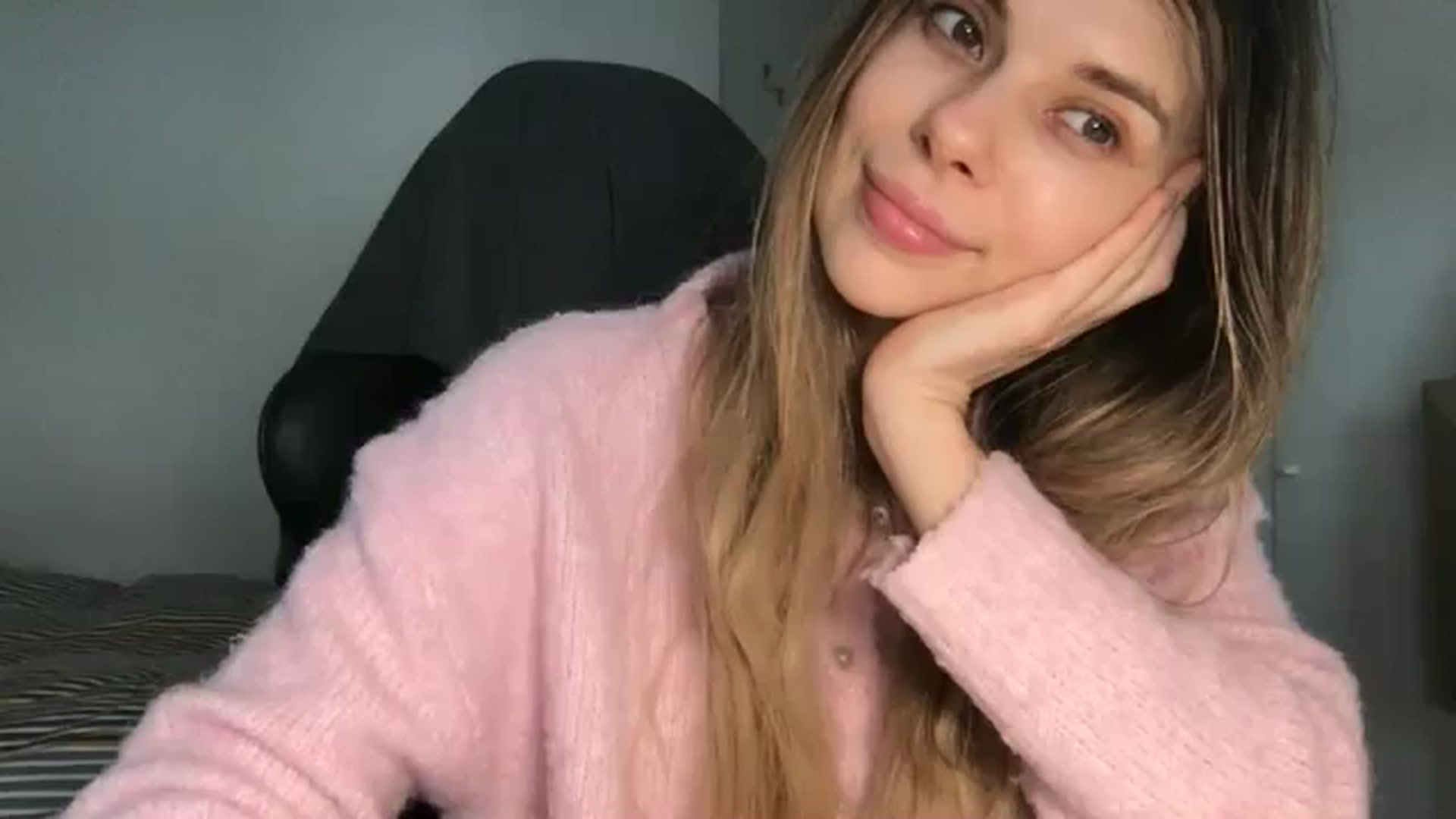Gallery image thumbnail from neverinmylife's myfreecams stream on, 02/20/2026, 13:49 image 3 of 20