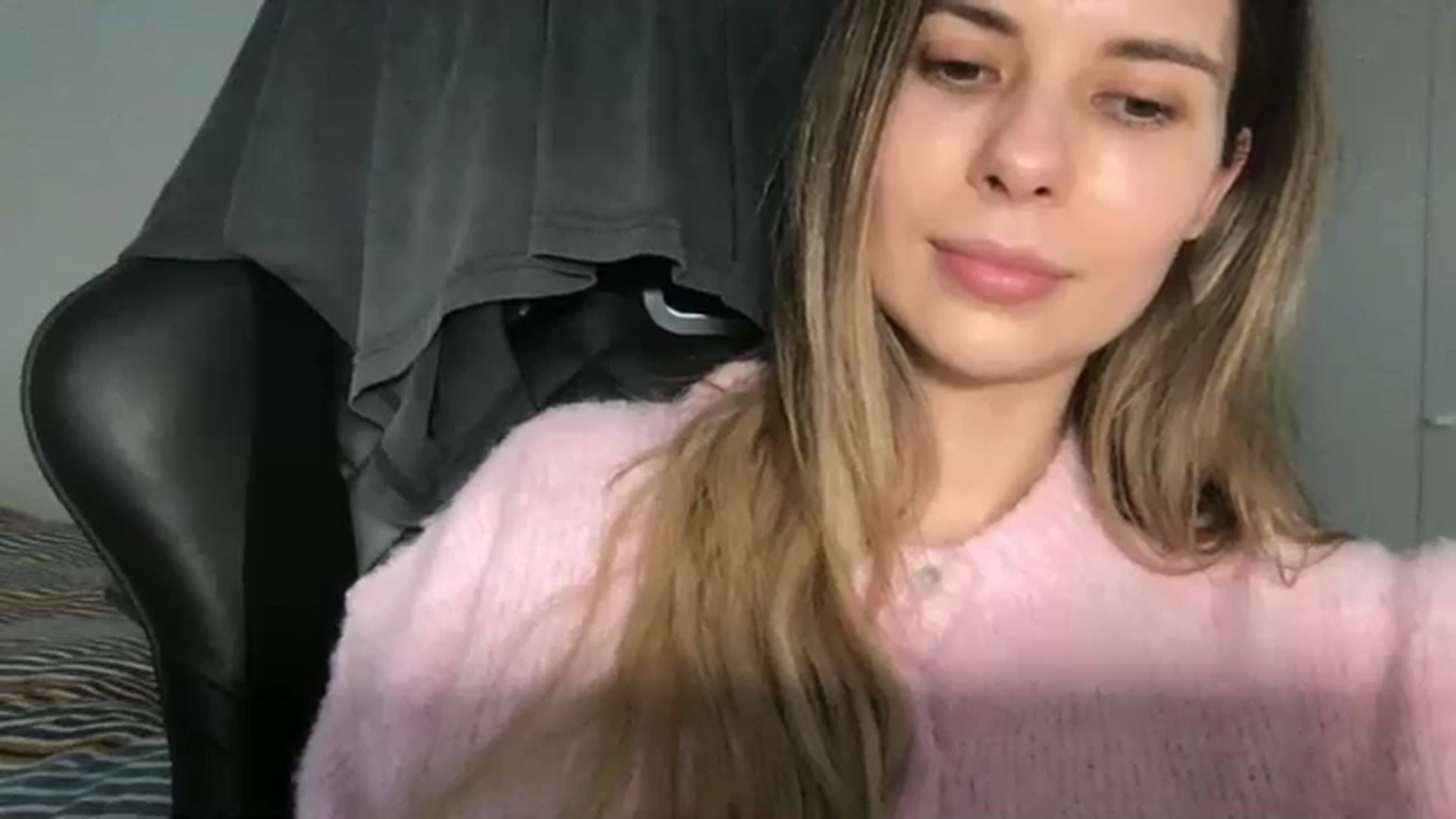 Gallery image thumbnail from neverinmylife's myfreecams stream on, 02/20/2026, 14:55 image 14 of 20