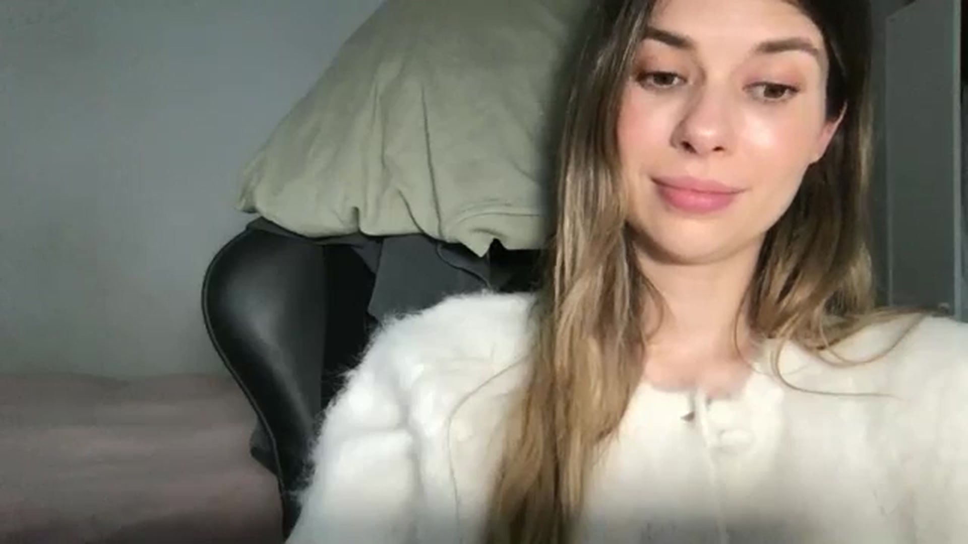 Gallery image thumbnail from neverinmylife's myfreecams stream on, 02/25/2026, 13:38 image 11 of 20