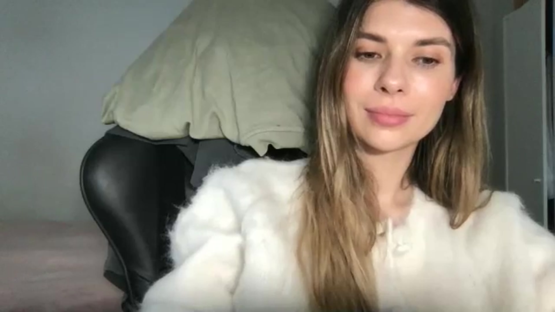 Gallery image thumbnail from neverinmylife's myfreecams stream on, 02/25/2026, 13:38 image 6 of 20