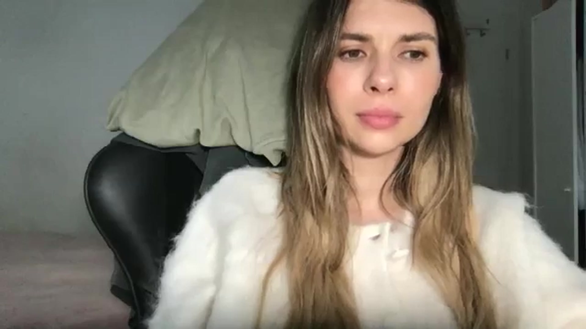 Gallery image thumbnail from neverinmylife's myfreecams stream on, 02/25/2026, 13:38 image 3 of 20