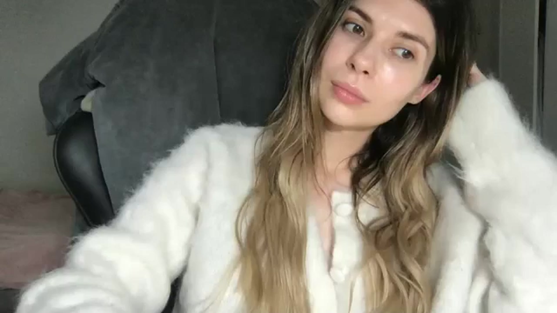 Gallery image thumbnail from neverinmylife's myfreecams stream on, 02/26/2026, 11:12 image 1 of 20