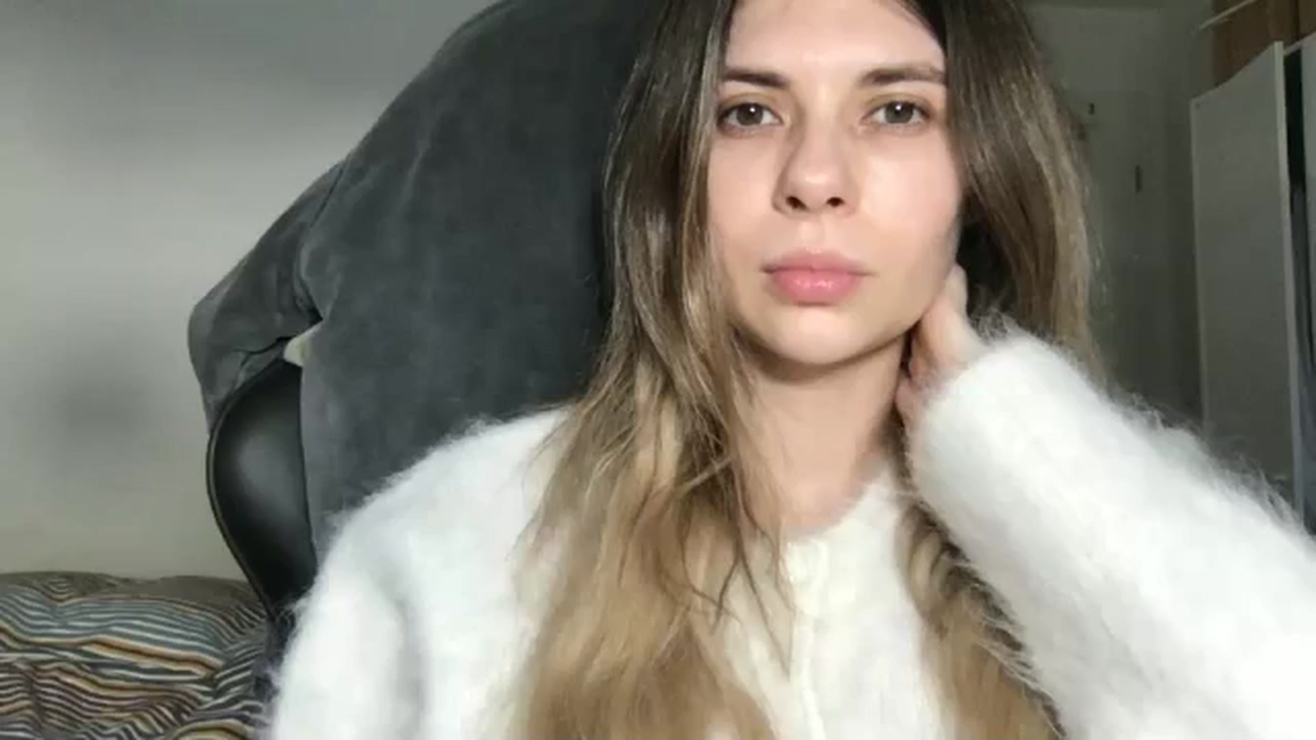 Gallery image thumbnail from neverinmylife's myfreecams stream on, 02/28/2026, 12:41 image 1 of 20
