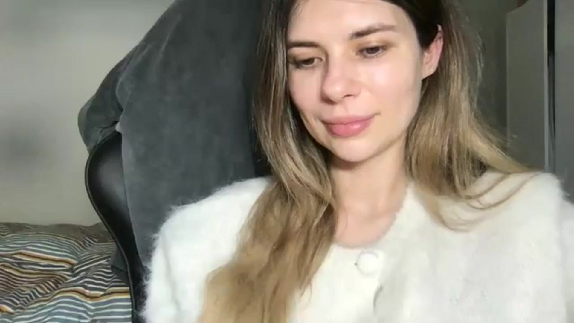 Gallery image thumbnail from neverinmylife's myfreecams stream on, 02/28/2026, 12:41 image 19 of 20
