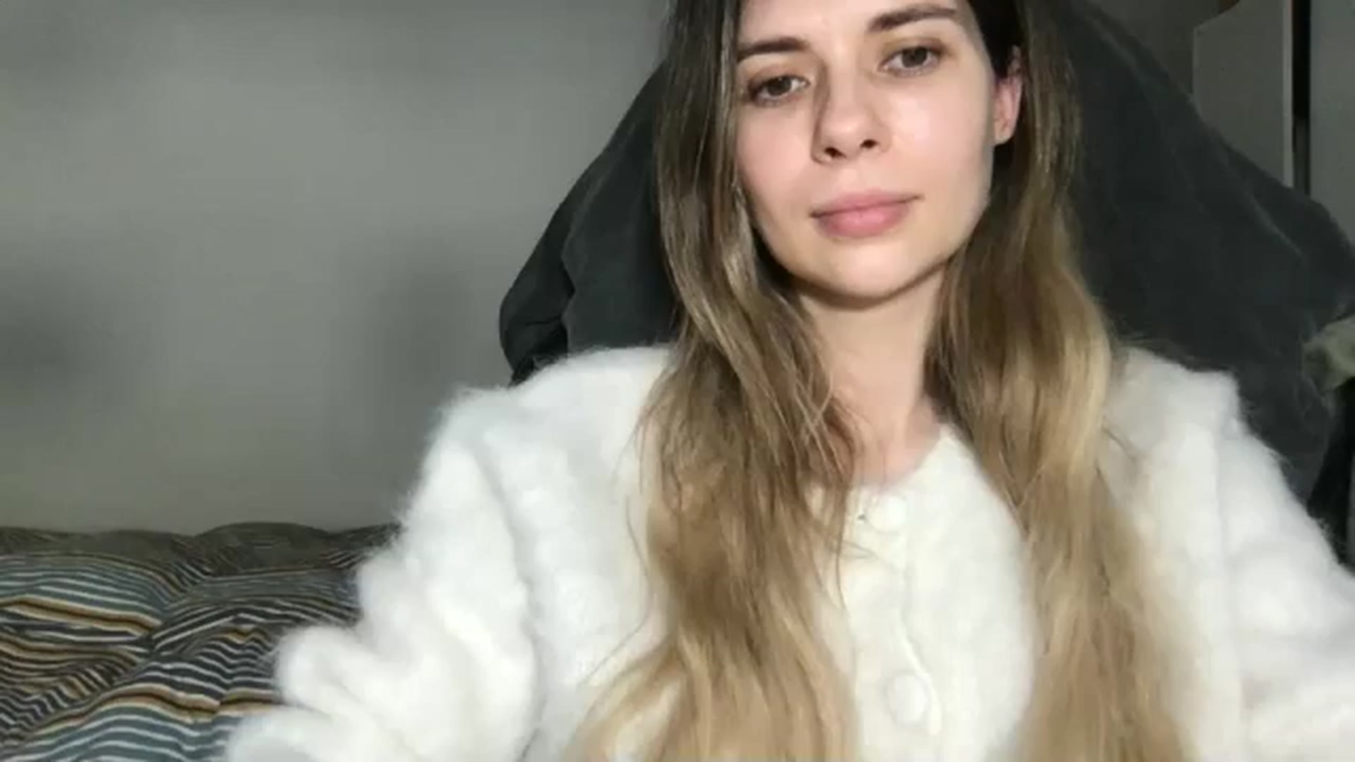 Gallery image thumbnail from neverinmylife's myfreecams stream on, 02/28/2026, 13:18 image 1 of 20