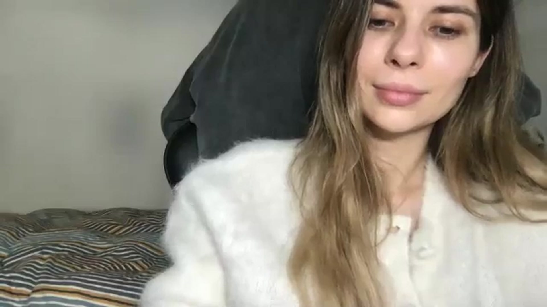 Gallery image thumbnail from neverinmylife's myfreecams stream on, 02/28/2026, 13:18 image 14 of 20