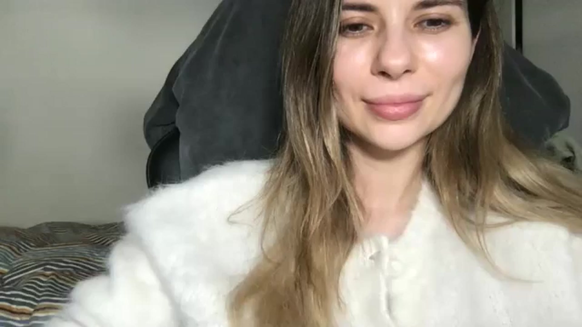 Gallery image thumbnail from neverinmylife's myfreecams stream on, 02/28/2026, 13:18 image 17 of 20