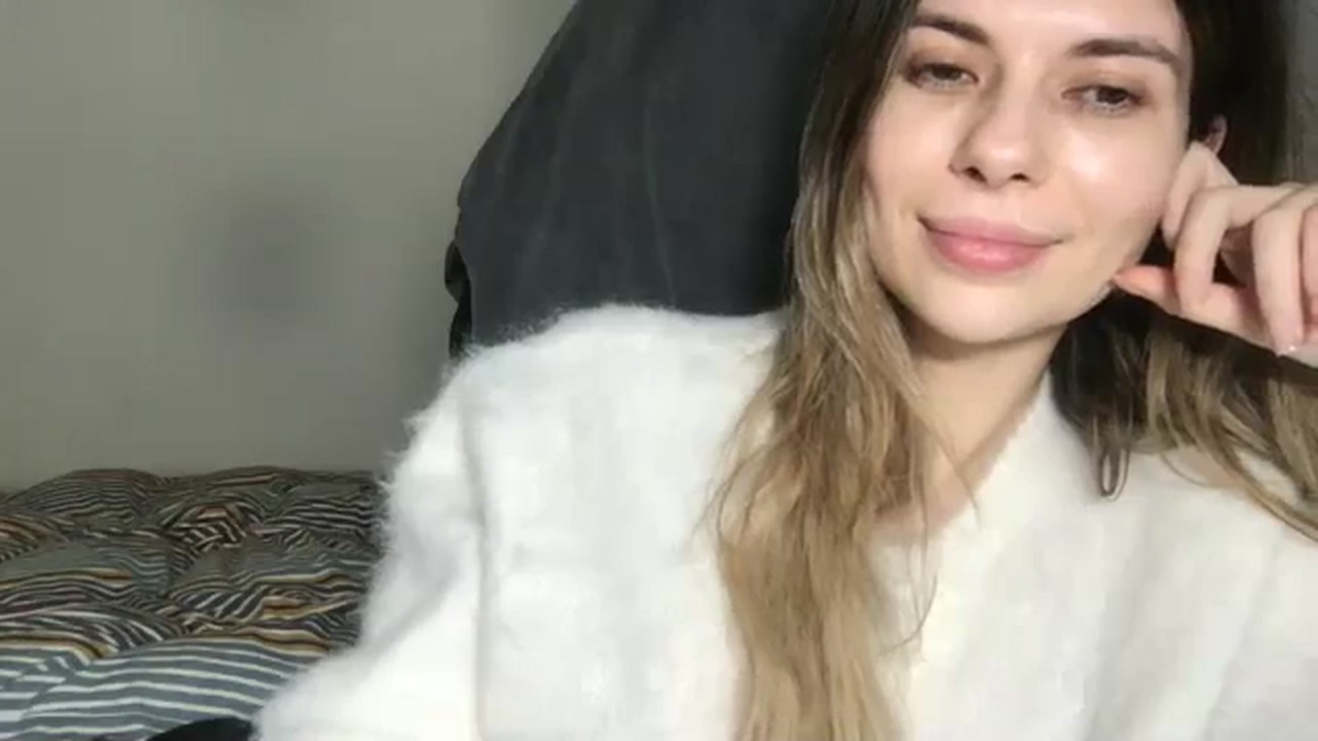 Gallery image thumbnail from neverinmylife's myfreecams stream on, 02/28/2026, 14:26 image 16 of 20