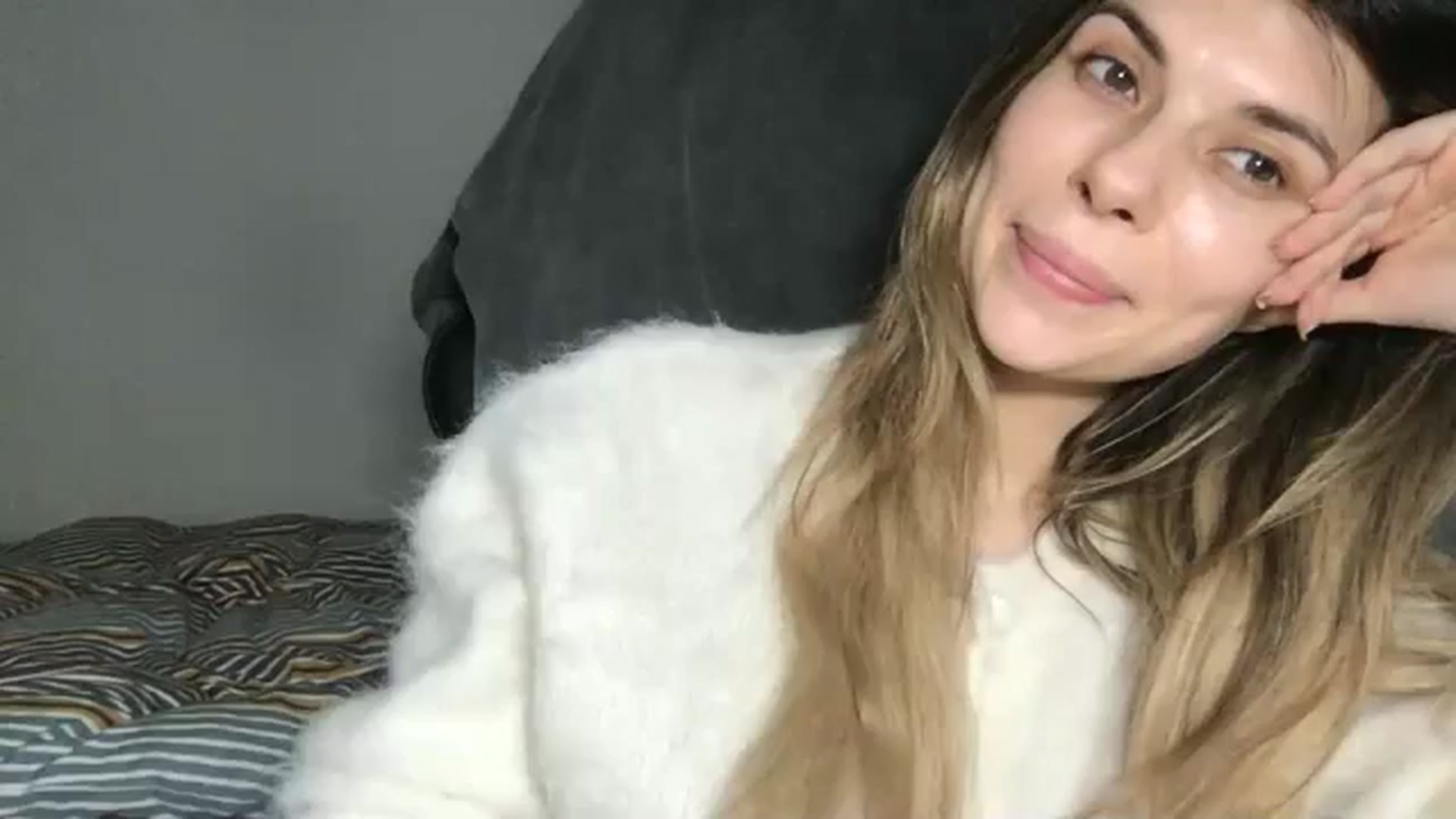 Gallery image thumbnail from neverinmylife's myfreecams stream on, 02/28/2026, 14:26 image 4 of 20