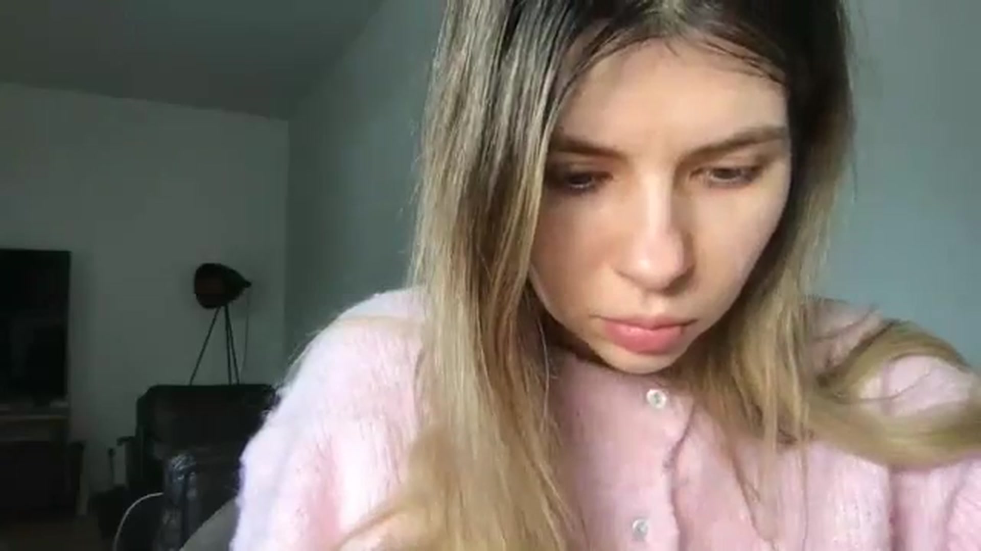 Gallery image thumbnail from neverinmylife's myfreecams stream on, 03/01/2026, 13:00 image 8 of 20