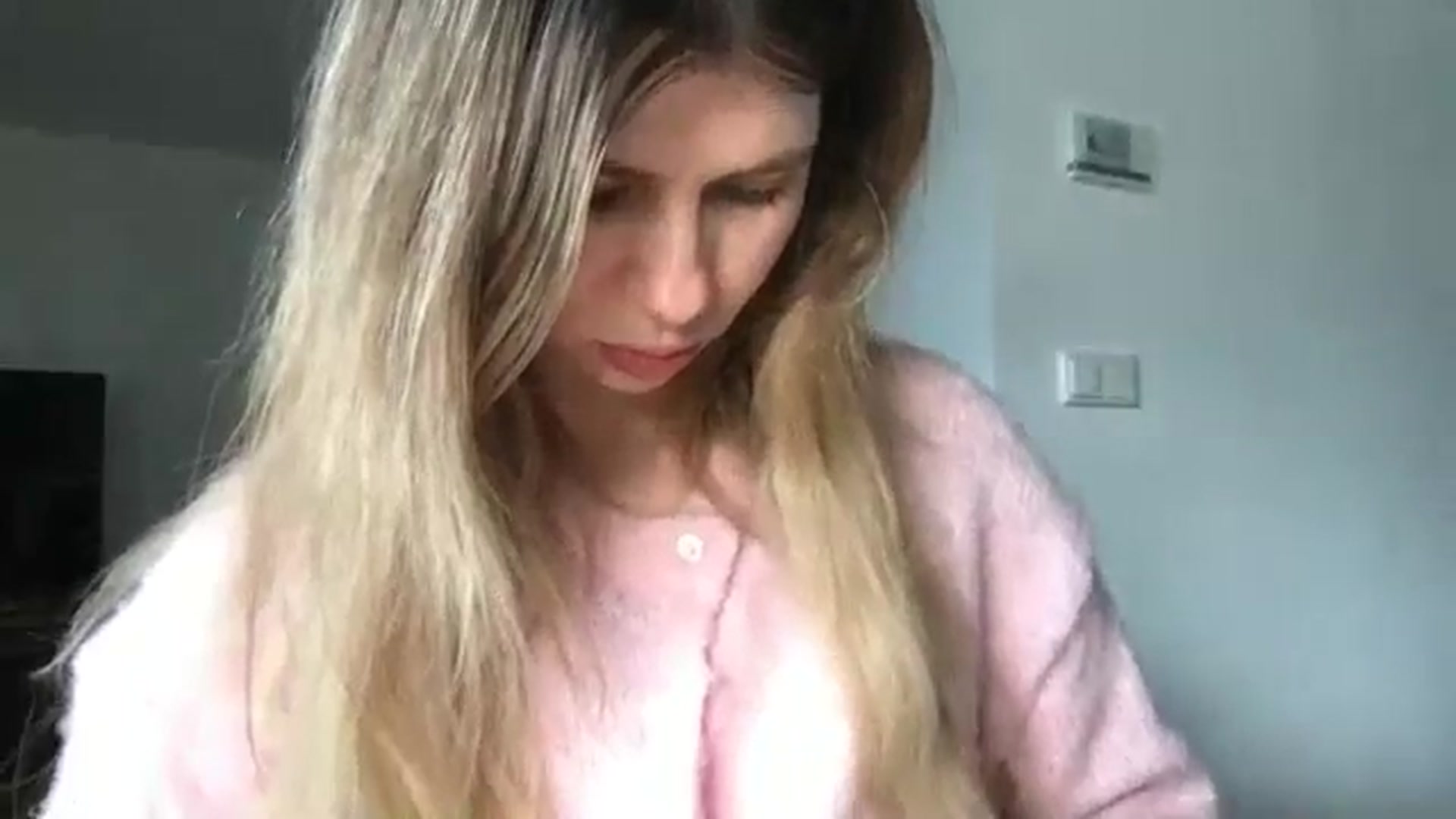 Gallery image thumbnail from neverinmylife's myfreecams stream on, 03/01/2026, 13:00 image 2 of 20
