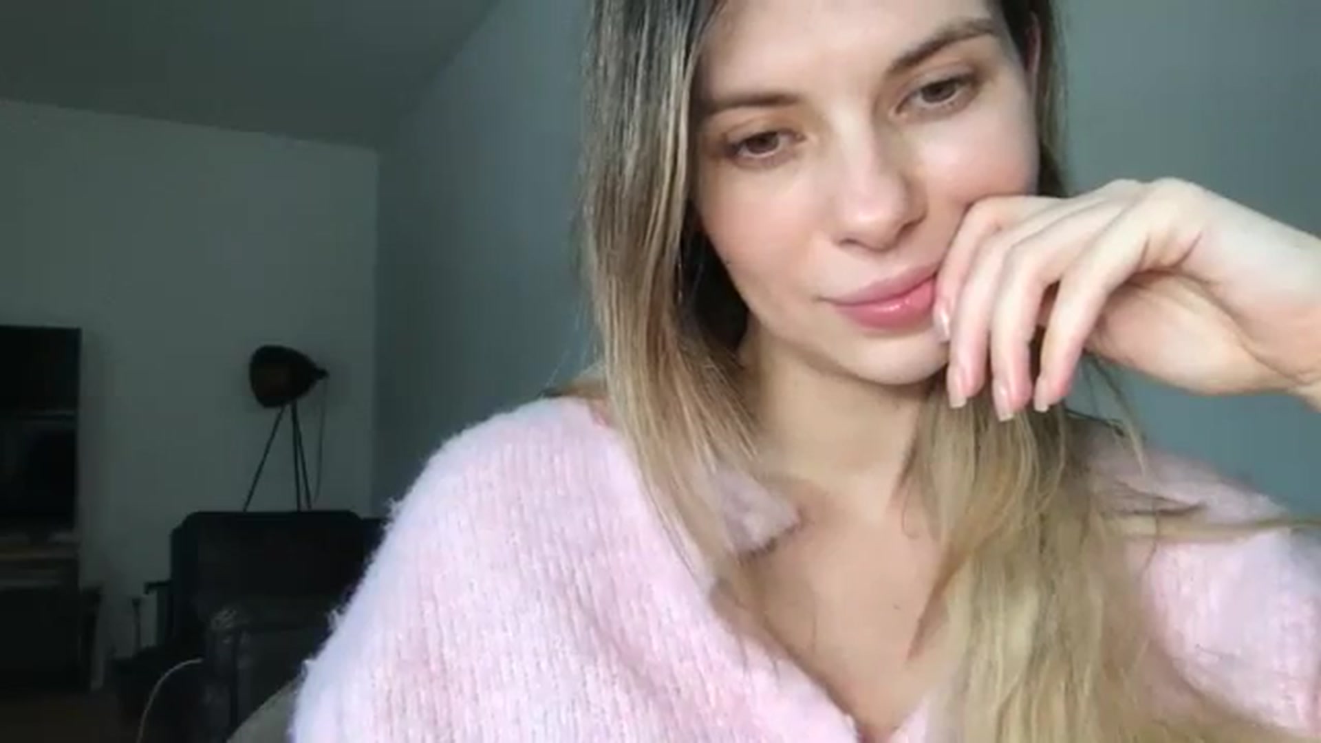 Gallery image thumbnail from neverinmylife's myfreecams stream on, 03/01/2026, 14:04 image 10 of 20