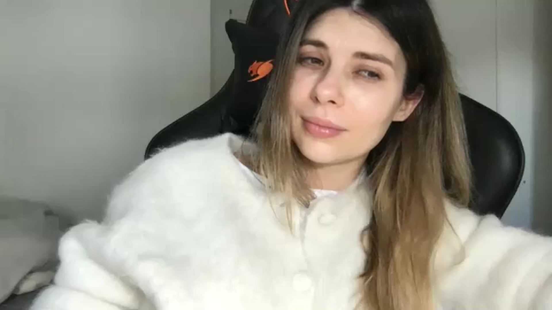 Gallery image thumbnail from neverinmylife's myfreecams stream on, 03/16/2026, 13:37 image 9 of 20