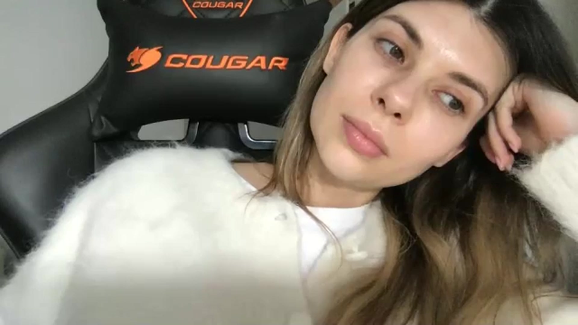 Gallery image thumbnail from neverinmylife's myfreecams stream on, 03/16/2026, 13:37 image 20 of 20