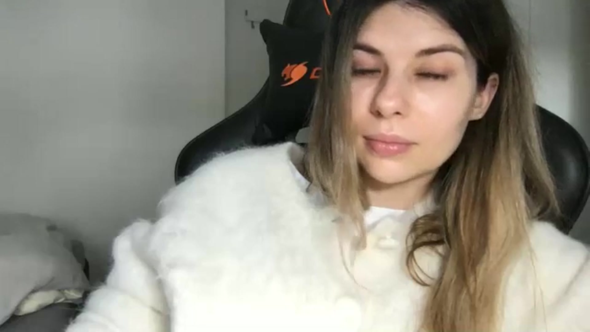 Gallery image thumbnail from neverinmylife's myfreecams stream on, 03/16/2026, 13:37 image 8 of 20