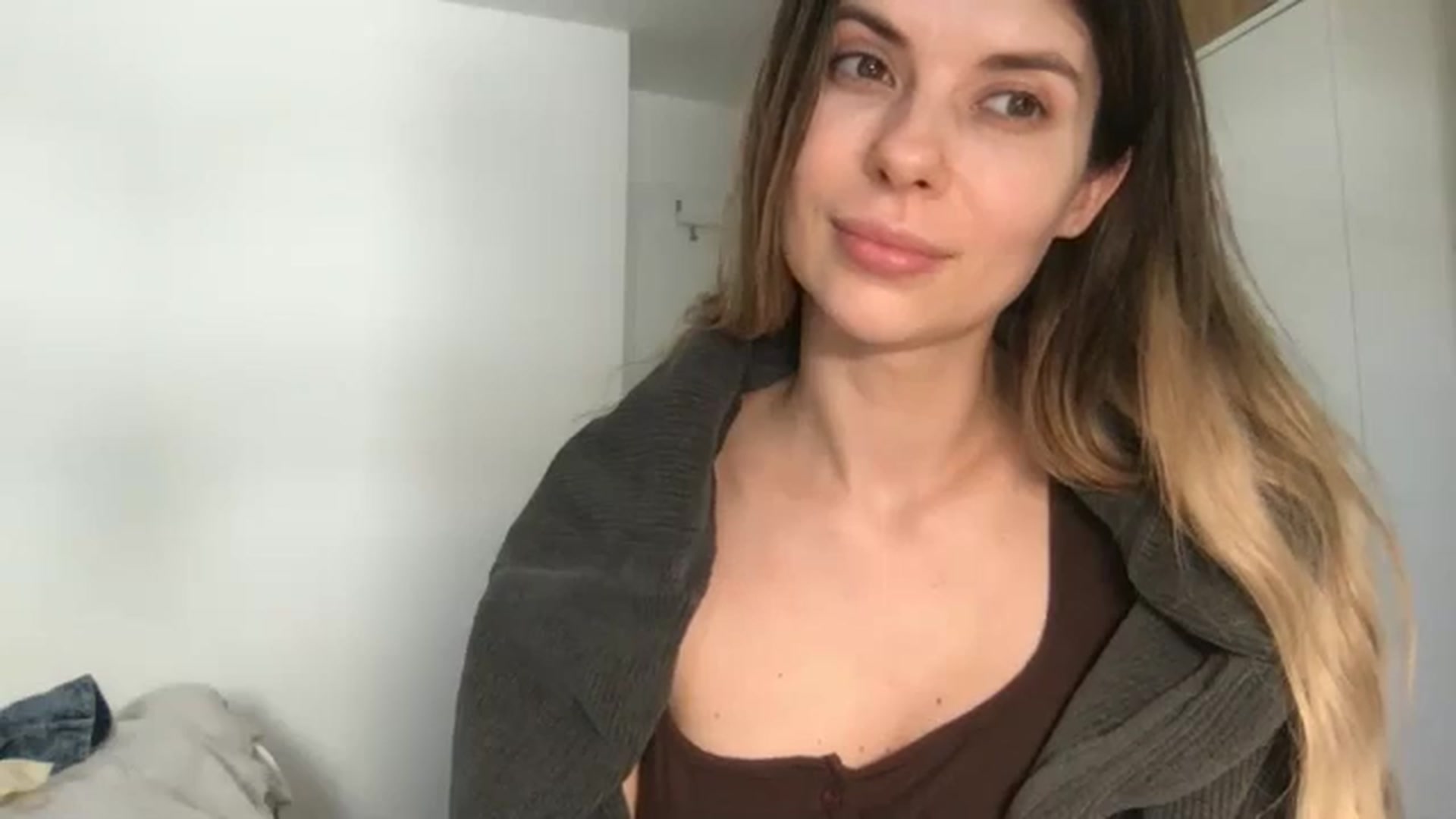 Gallery image thumbnail from neverinmylife's myfreecams stream on, 03/18/2026, 14:27 image 7 of 20