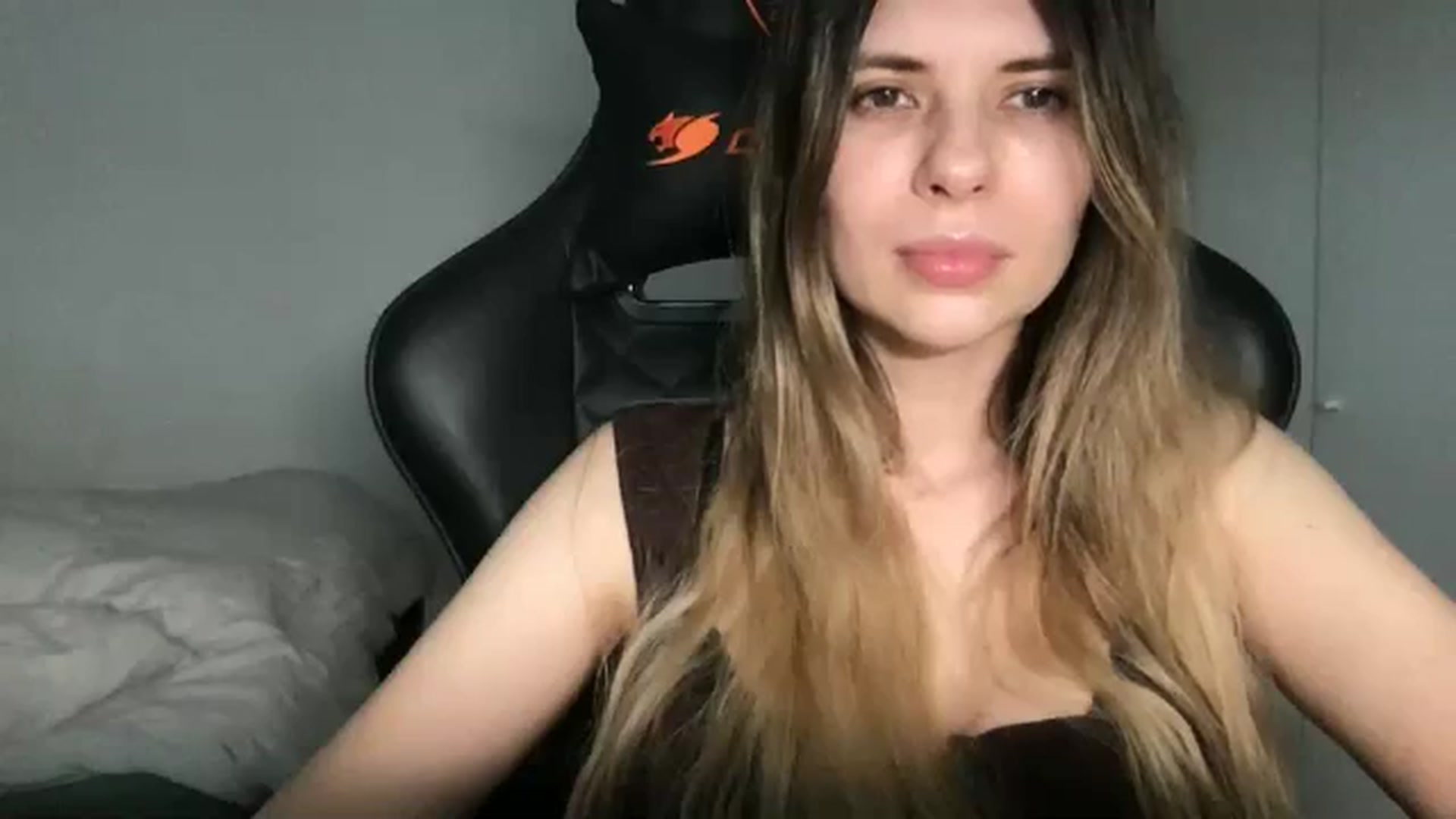Gallery image thumbnail from neverinmylife's myfreecams stream on, 03/25/2026, 14:35 image 17 of 20