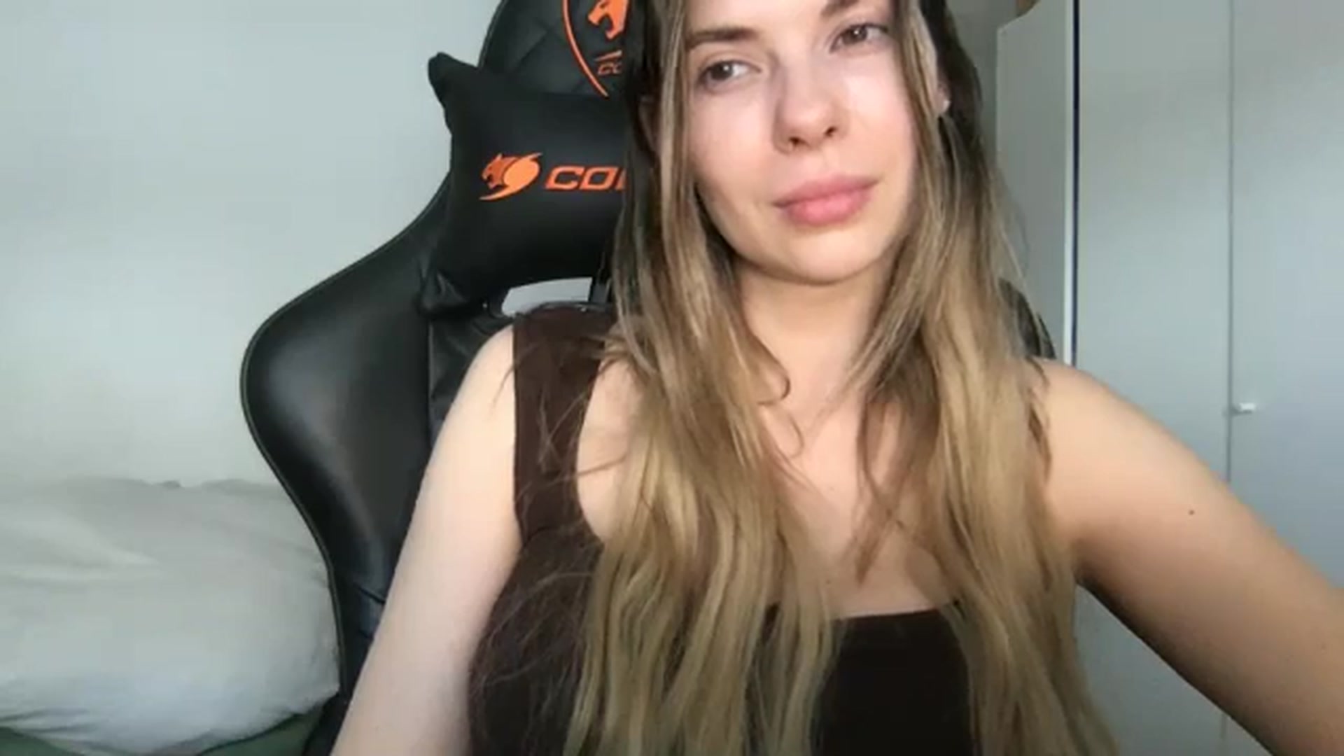 Gallery image thumbnail from neverinmylife's myfreecams stream on, 03/26/2026, 13:39 image 7 of 20
