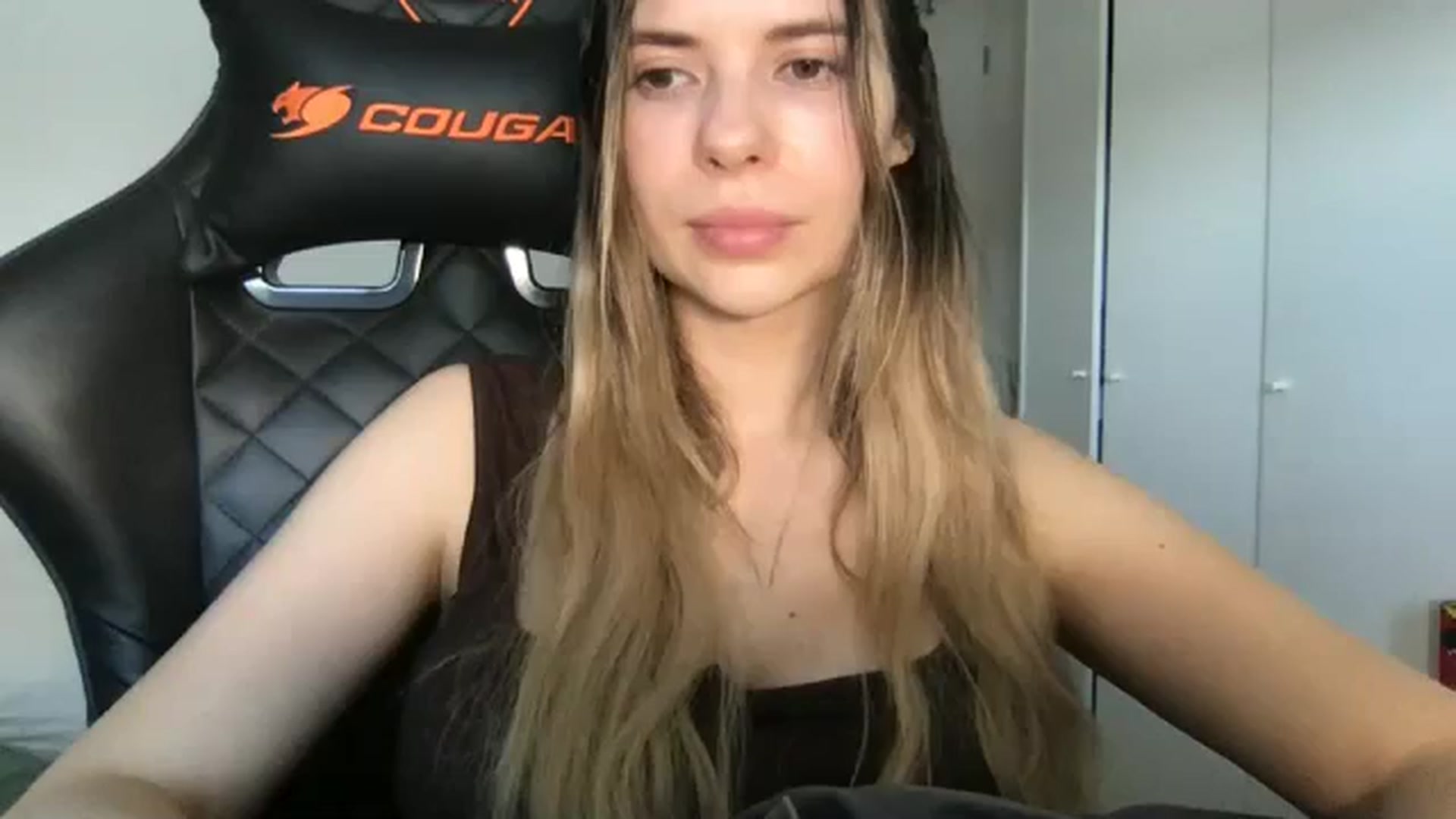 Gallery image thumbnail from neverinmylife's myfreecams stream on, 03/26/2026, 15:05 image 10 of 20