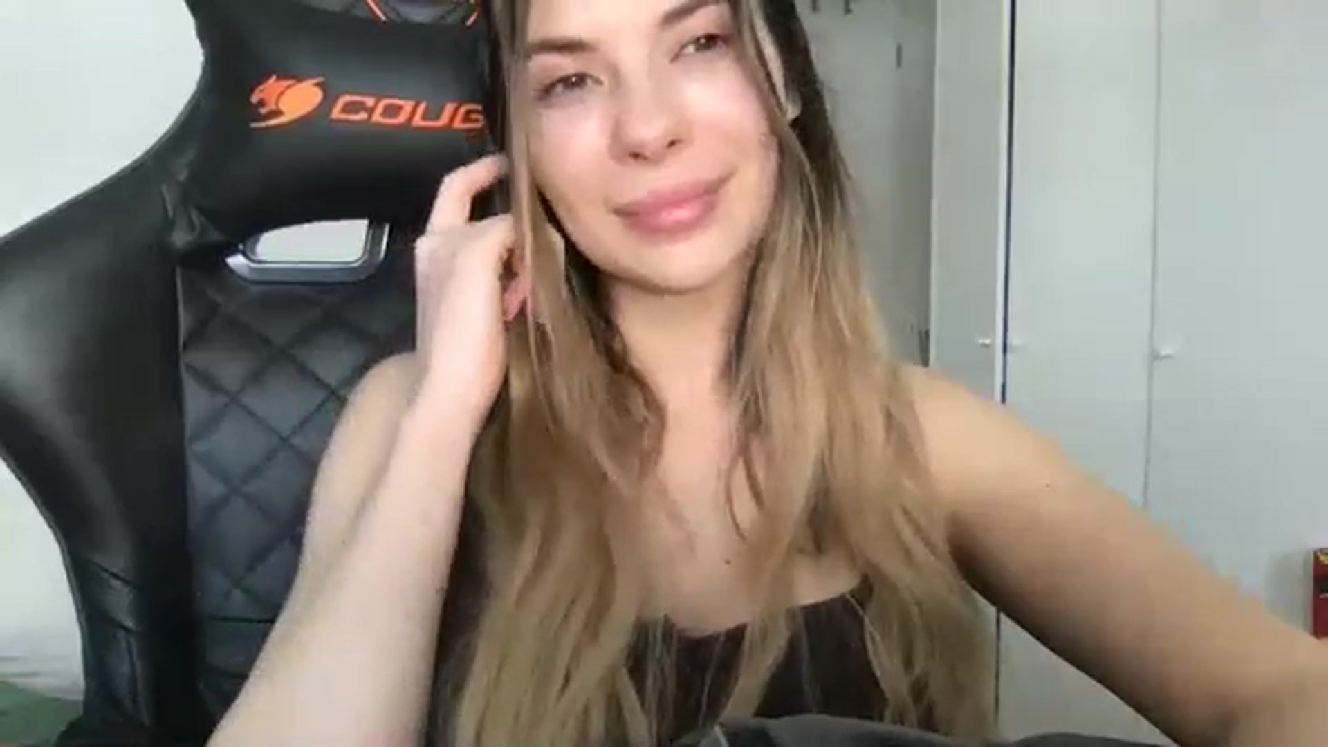 Gallery image thumbnail from neverinmylife's myfreecams stream on, 03/26/2026, 15:05 image 8 of 20