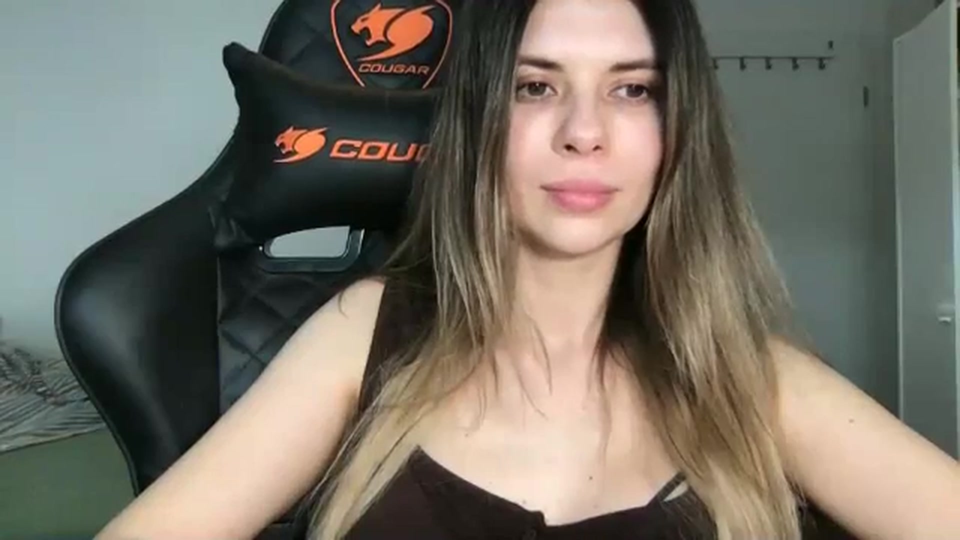 Gallery image thumbnail from neverinmylife's myfreecams stream on, 03/31/2026, 12:48 image 18 of 20