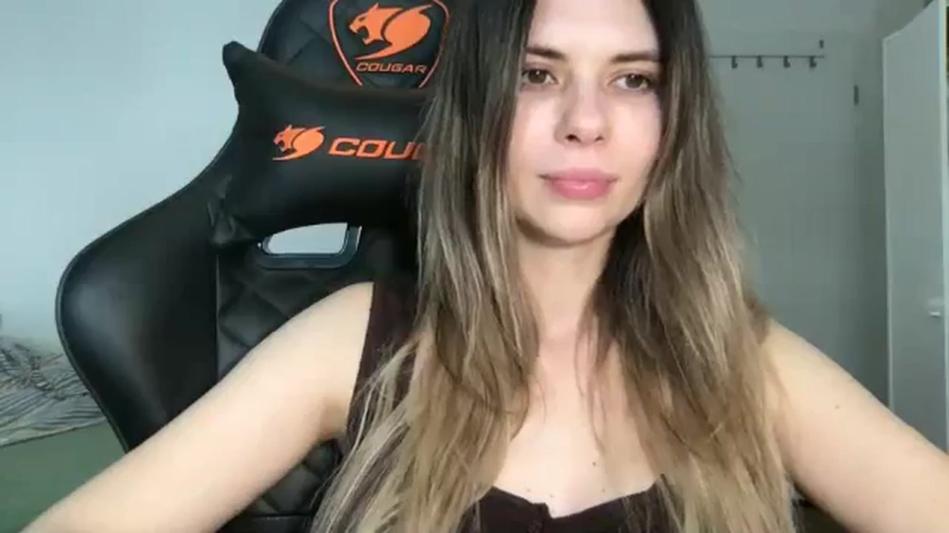Gallery image thumbnail from neverinmylife's myfreecams stream on, 03/31/2026, 12:48 image 10 of 20