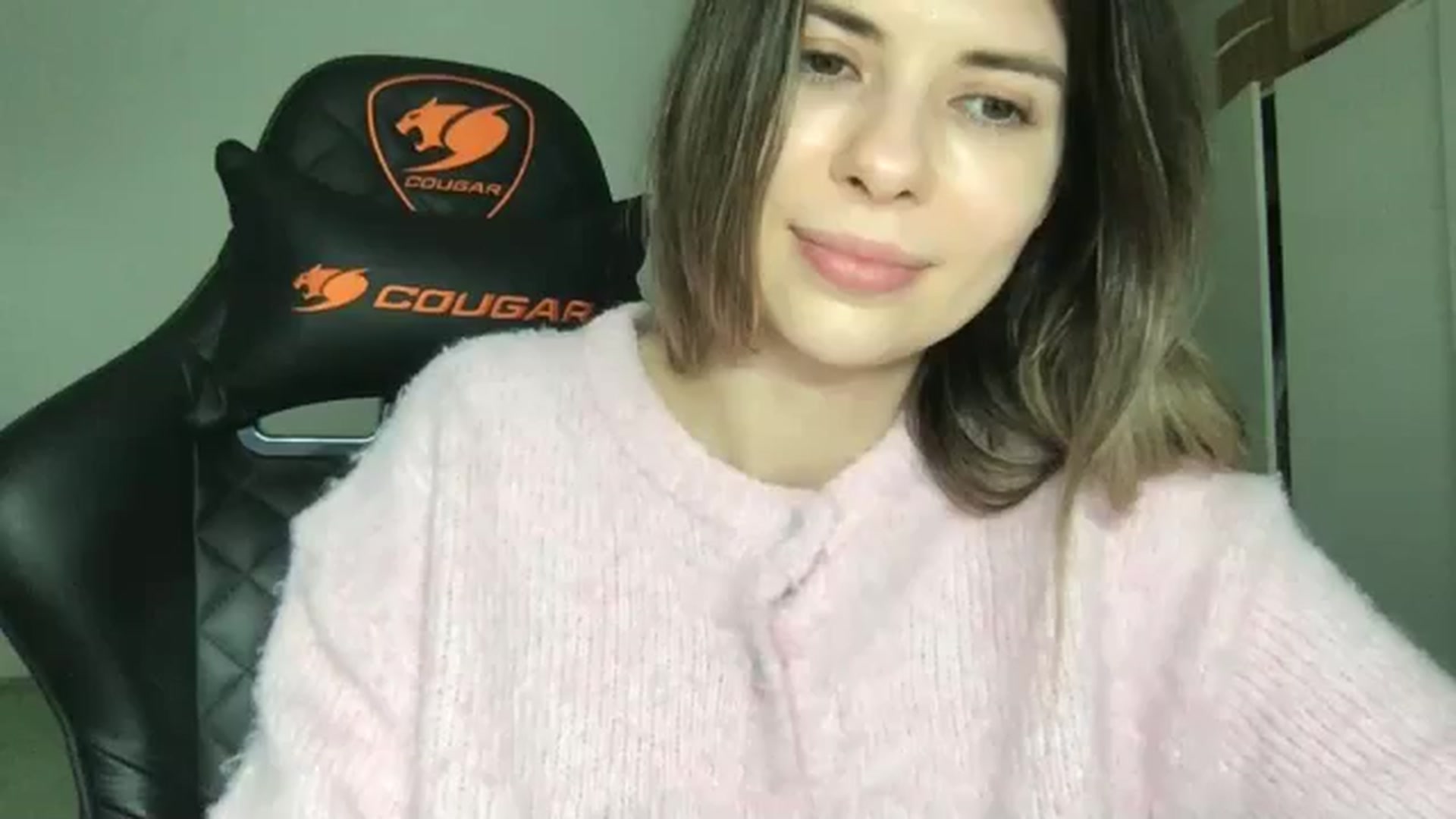 Gallery image thumbnail from neverinmylife's myfreecams stream on, 04/04/2026, 15:04 image 1 of 20