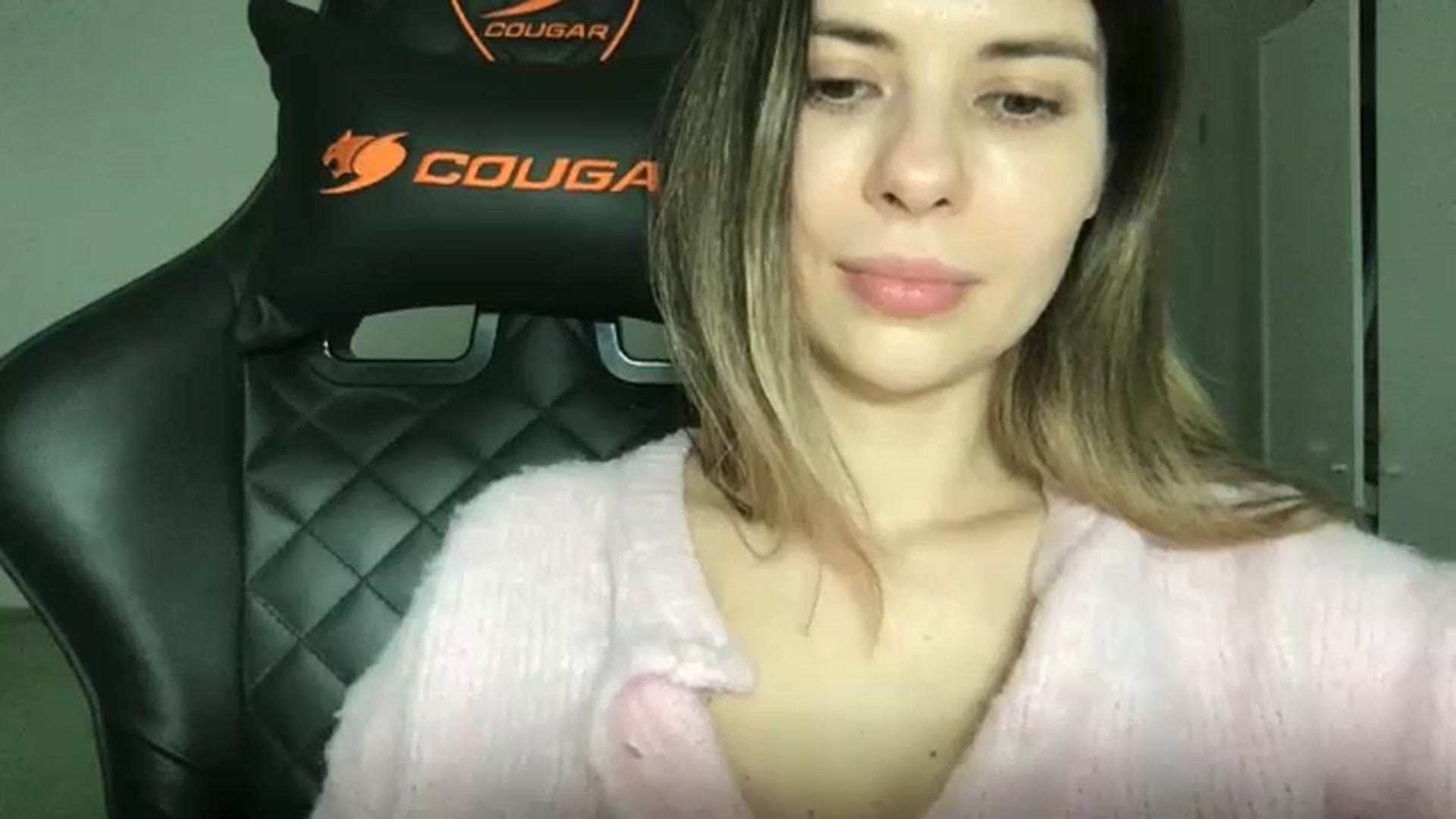 Gallery image thumbnail from neverinmylife's myfreecams stream on, 04/04/2026, 15:04 image 15 of 20