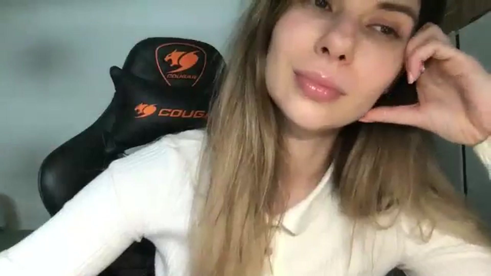 Gallery image thumbnail from neverinmylife's myfreecams stream on, 04/08/2026, 13:55 image 8 of 20