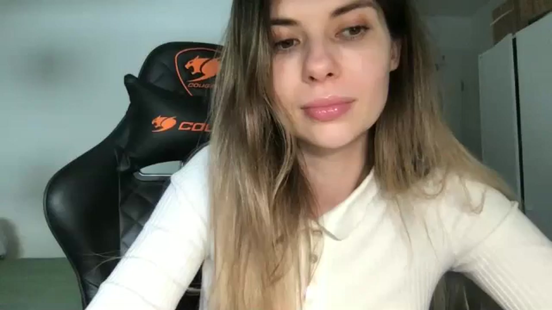 Gallery image thumbnail from neverinmylife's myfreecams stream on, 04/08/2026, 13:55 image 5 of 20