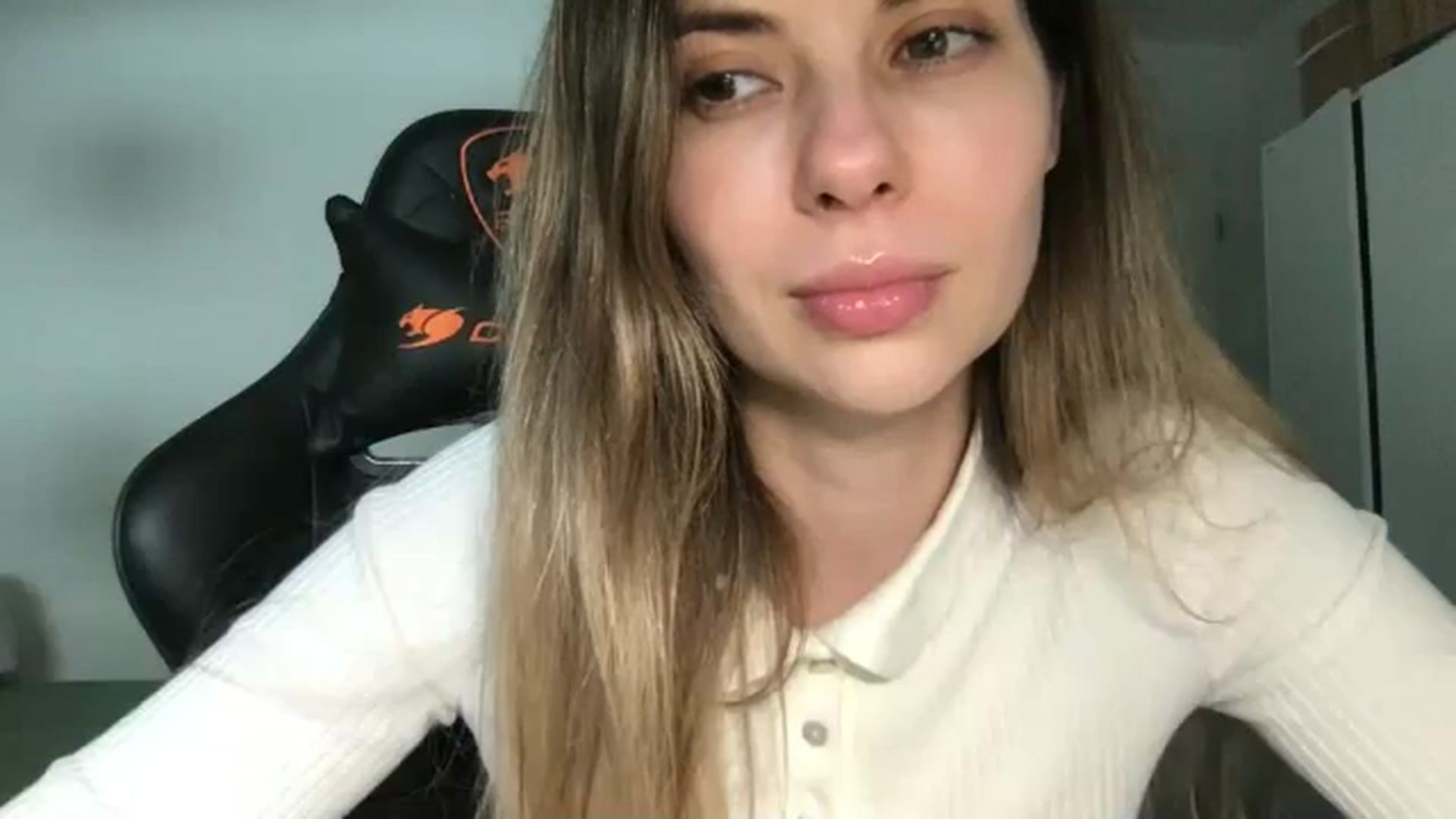 Gallery image thumbnail from neverinmylife's myfreecams stream on, 04/08/2026, 13:55 image 3 of 20