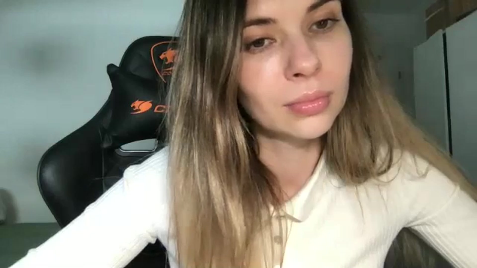 Gallery image thumbnail from neverinmylife's myfreecams stream on, 04/08/2026, 13:55 image 9 of 20