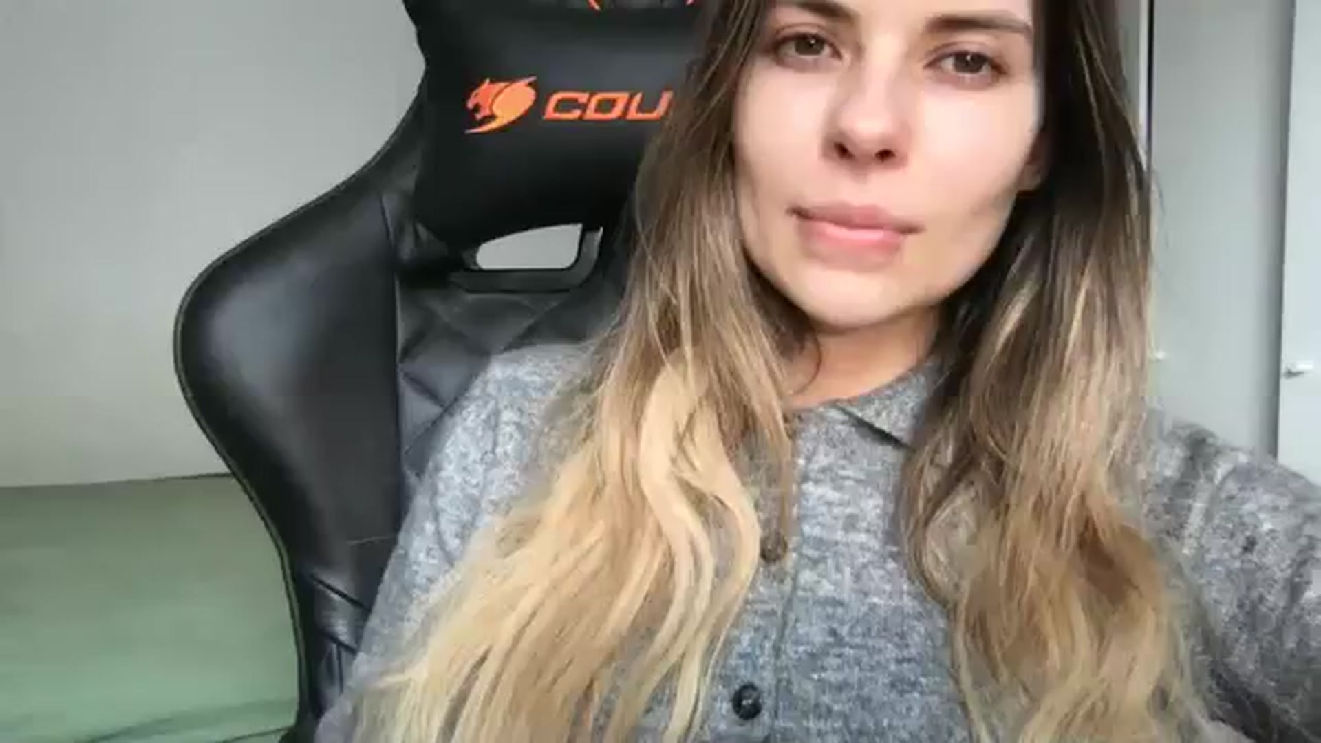 Gallery image thumbnail from neverinmylife's myfreecams stream on, 04/10/2026, 14:25 image 1 of 20