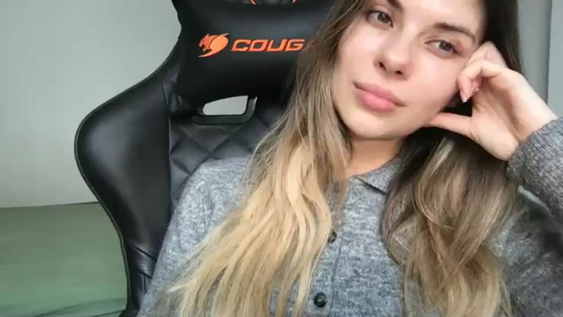 Gallery image thumbnail from neverinmylife's myfreecams stream on, 04/10/2026, 14:25 image 7 of 20
