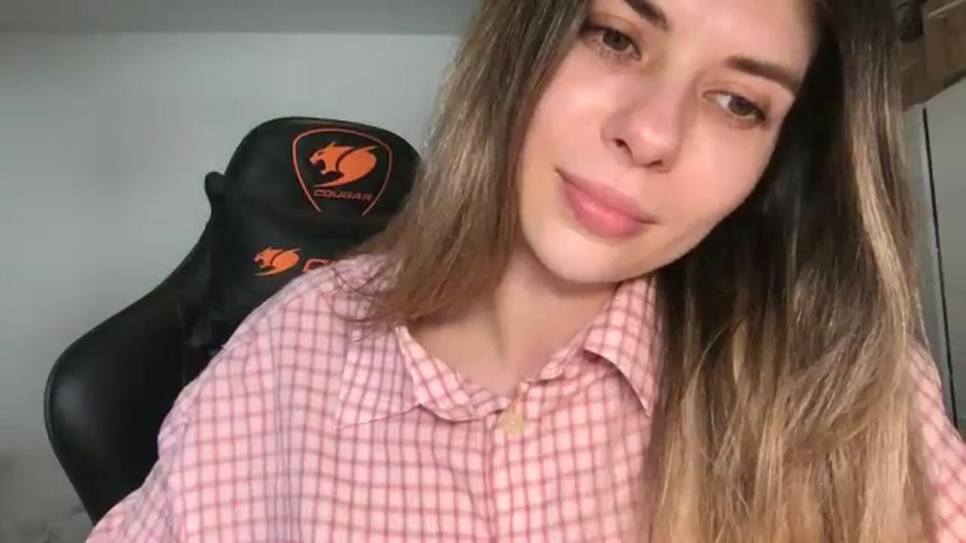 Gallery image thumbnail from neverinmylife's myfreecams stream on, 04/11/2026, 16:19 image 3 of 20