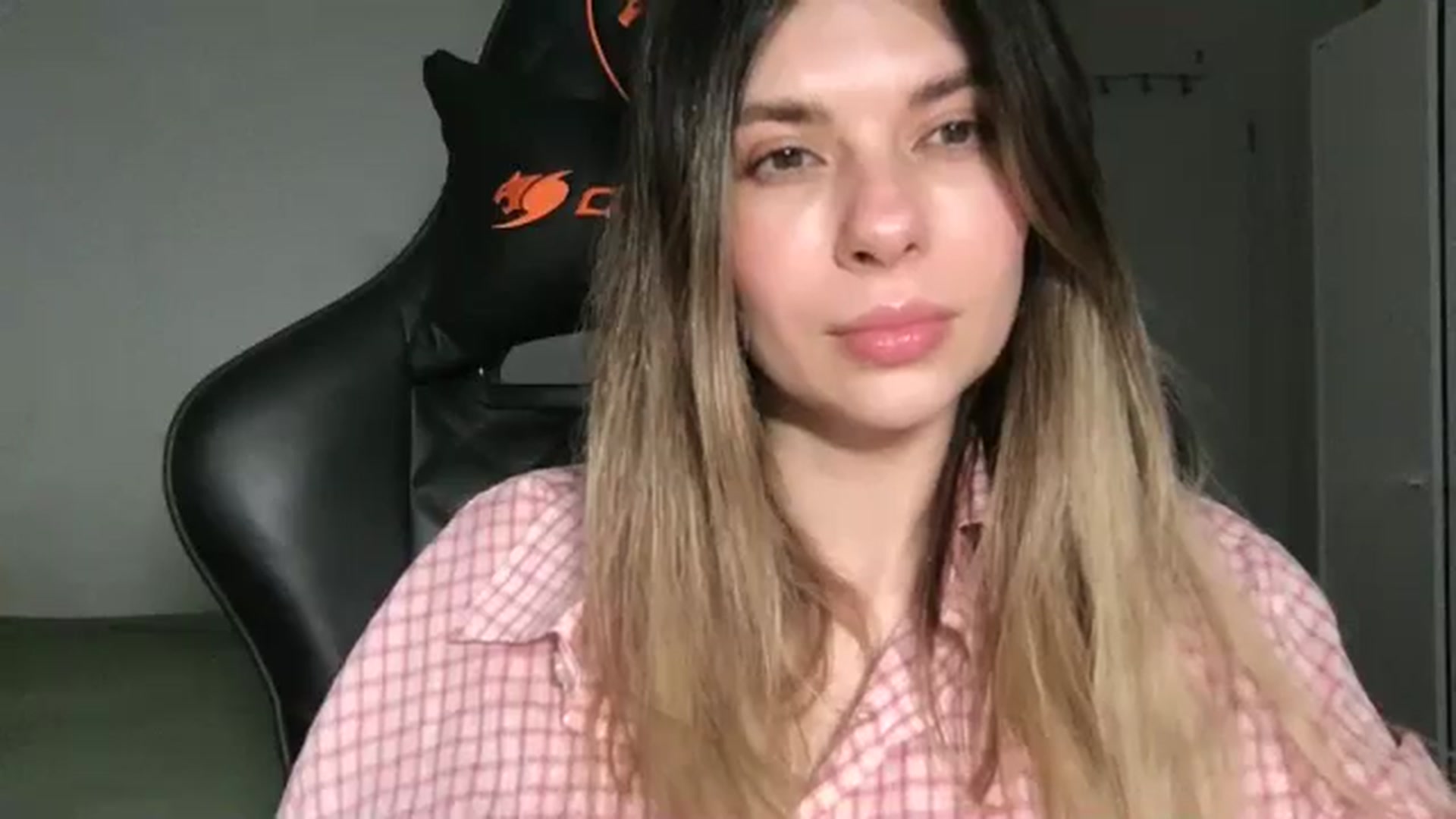Gallery image thumbnail from neverinmylife's myfreecams stream on, 04/13/2026, 13:16 image 2 of 20