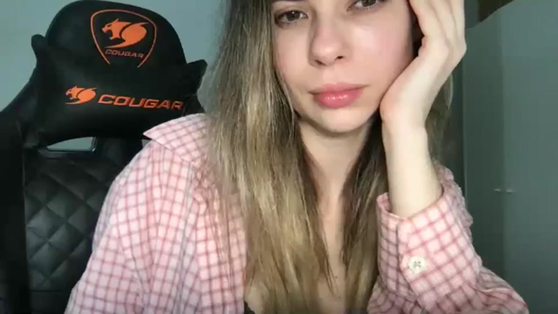 Gallery image thumbnail from neverinmylife's myfreecams stream on, 04/16/2026, 13:22 image 8 of 20