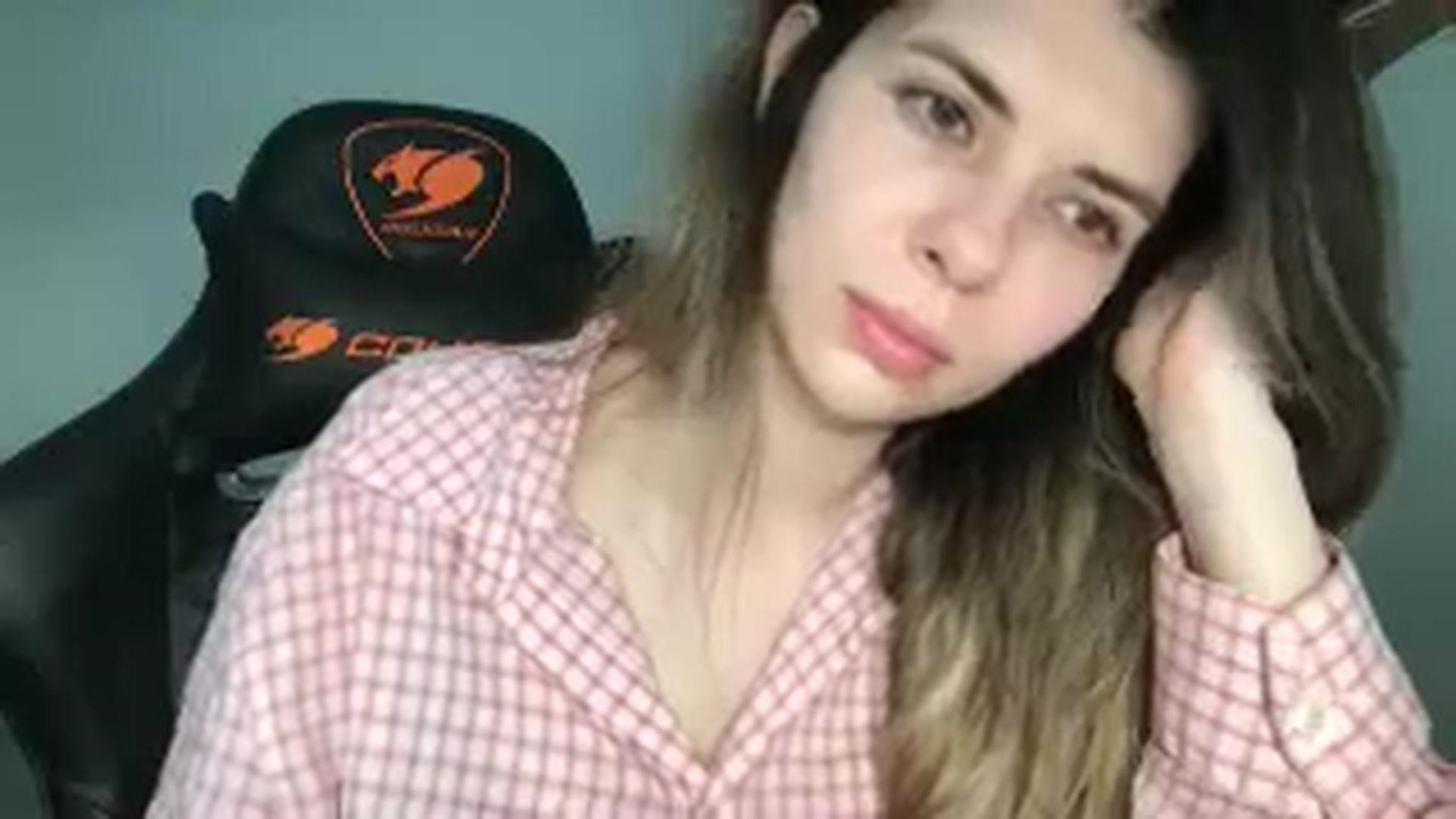 Gallery image thumbnail from neverinmylife's myfreecams stream on, 04/16/2026, 13:22 image 16 of 20