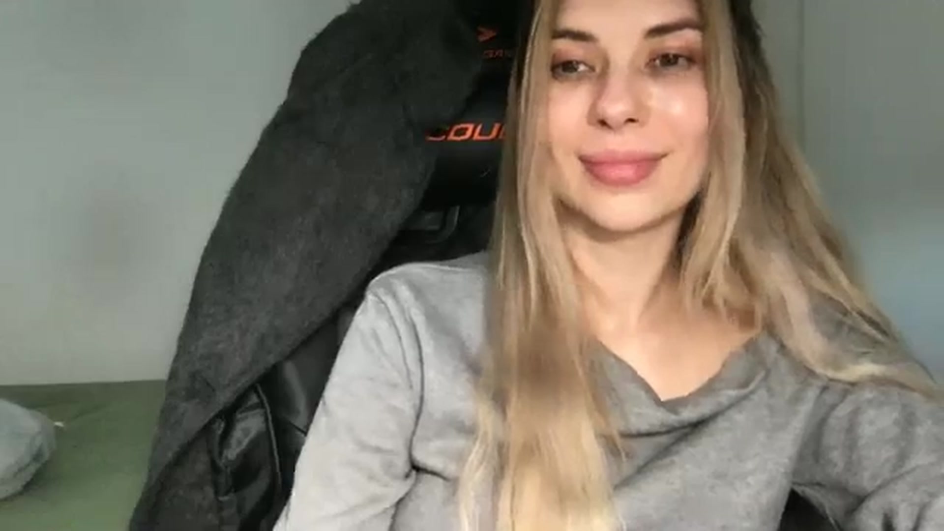 Gallery image thumbnail from neverinmylife's myfreecams stream on, 04/20/2026, 13:39 image 14 of 20