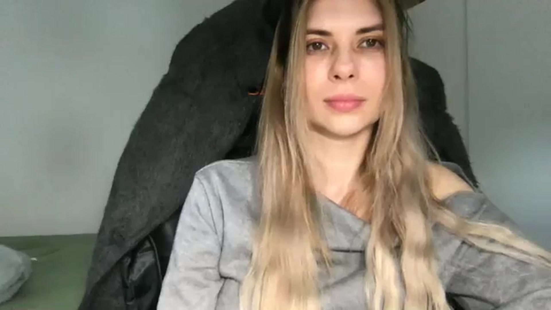 Gallery image thumbnail from neverinmylife's myfreecams stream on, 04/20/2026, 13:39 image 4 of 20