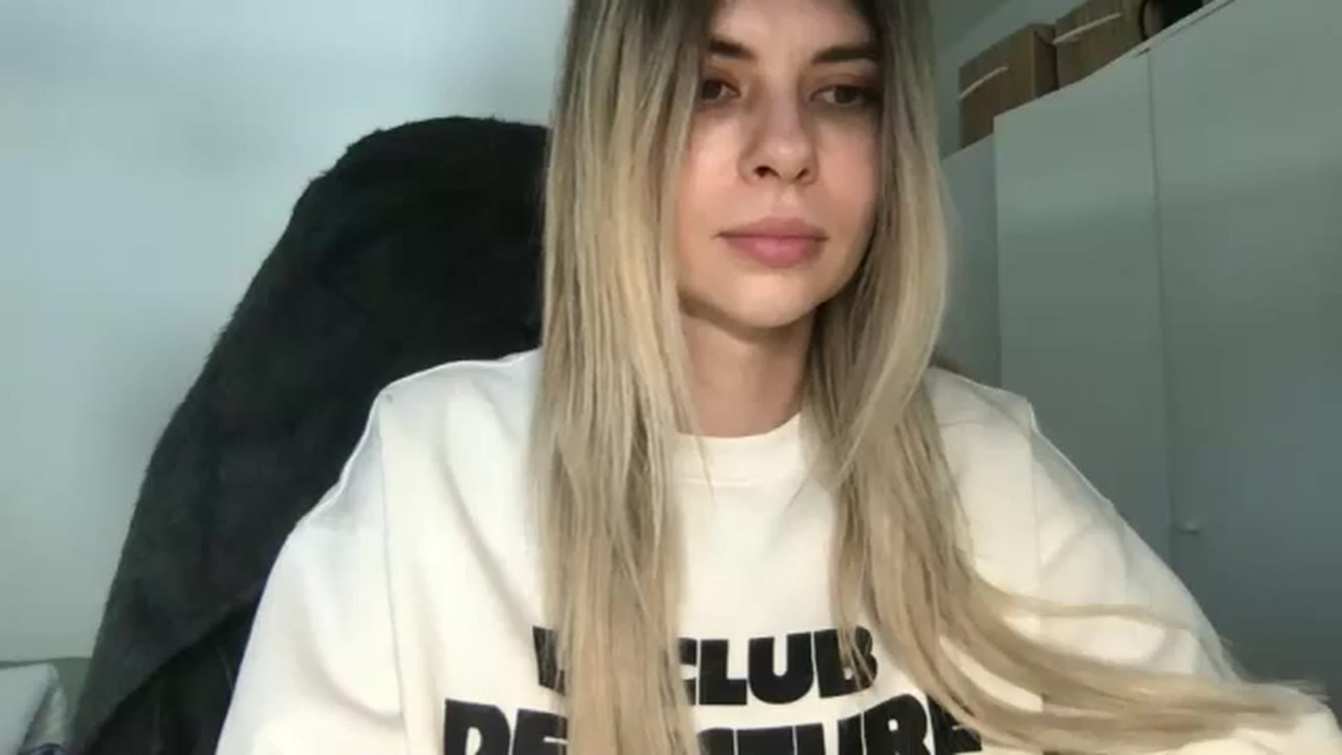 Gallery image thumbnail from neverinmylife's myfreecams stream on, 04/24/2026, 12:24 image 17 of 20