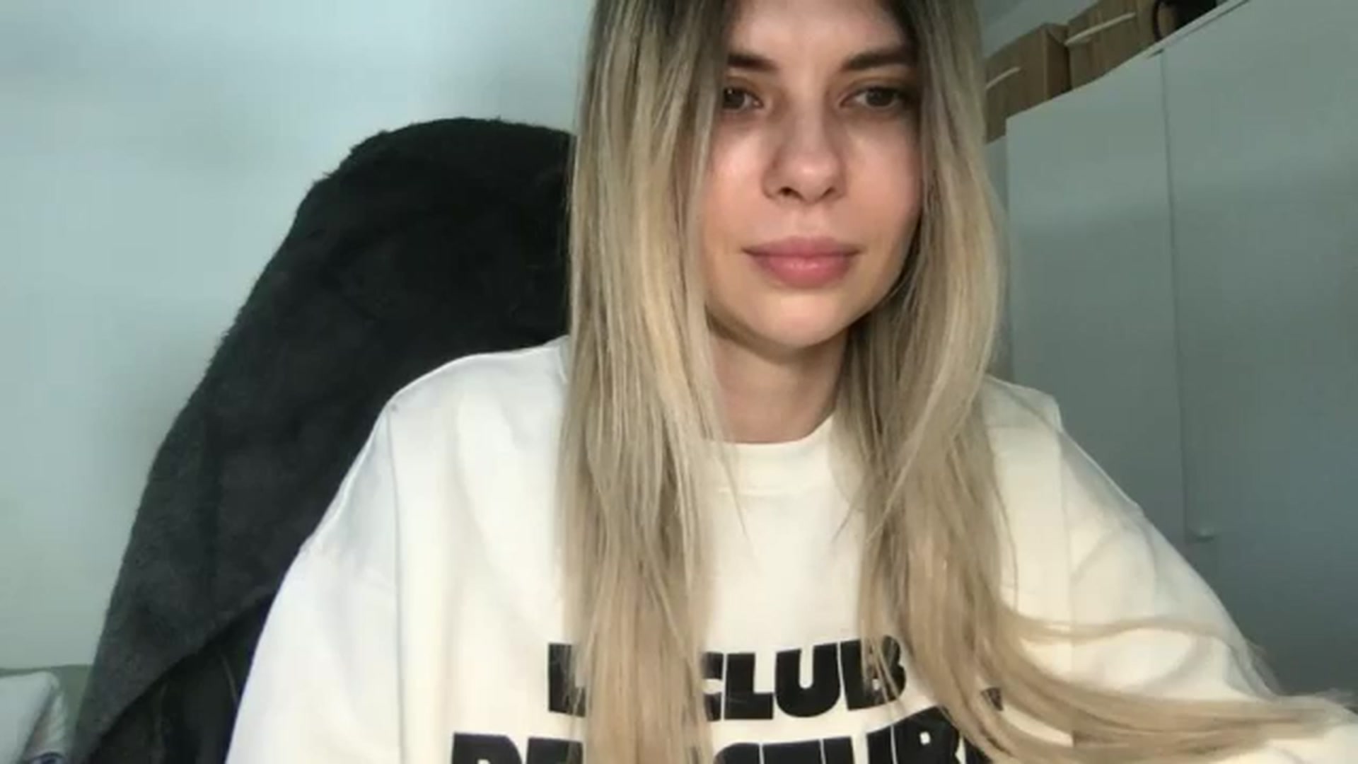 Gallery image thumbnail from neverinmylife's myfreecams stream on, 04/24/2026, 12:24 image 18 of 20