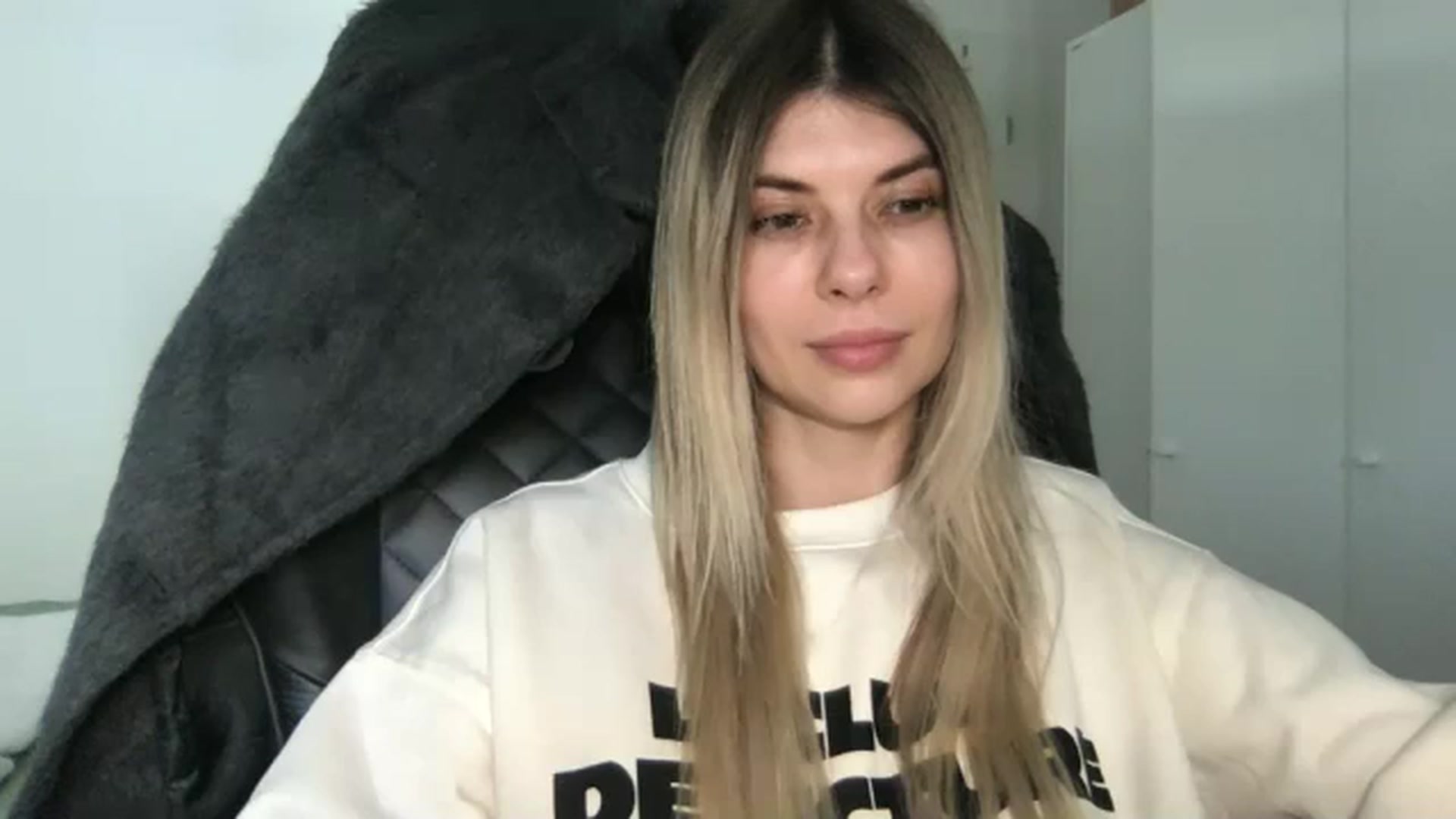 Gallery image thumbnail from neverinmylife's myfreecams stream on, 04/24/2026, 12:24 image 20 of 20