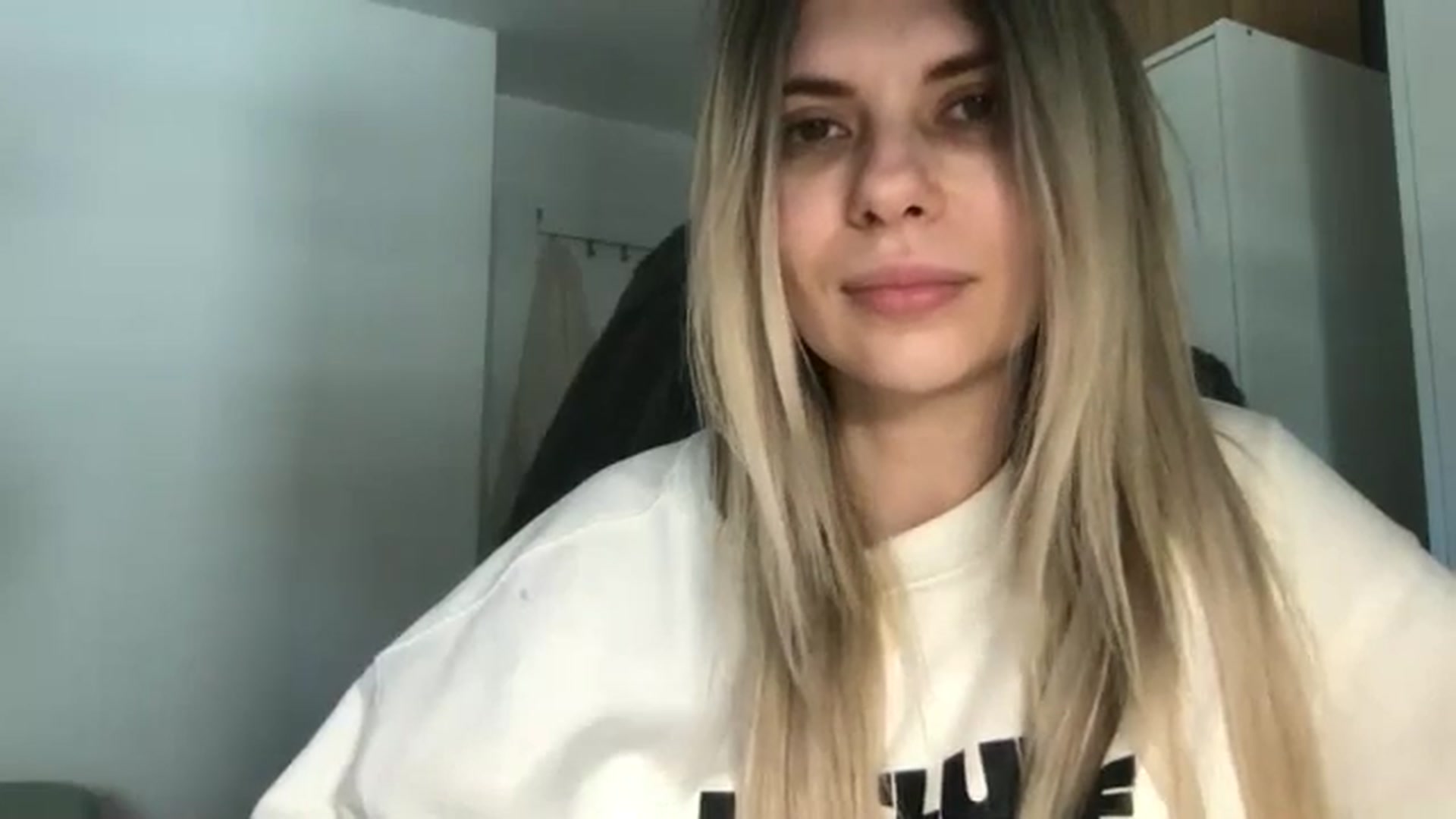 Gallery image thumbnail from neverinmylife's myfreecams stream on, 04/24/2026, 13:34 image 11 of 20
